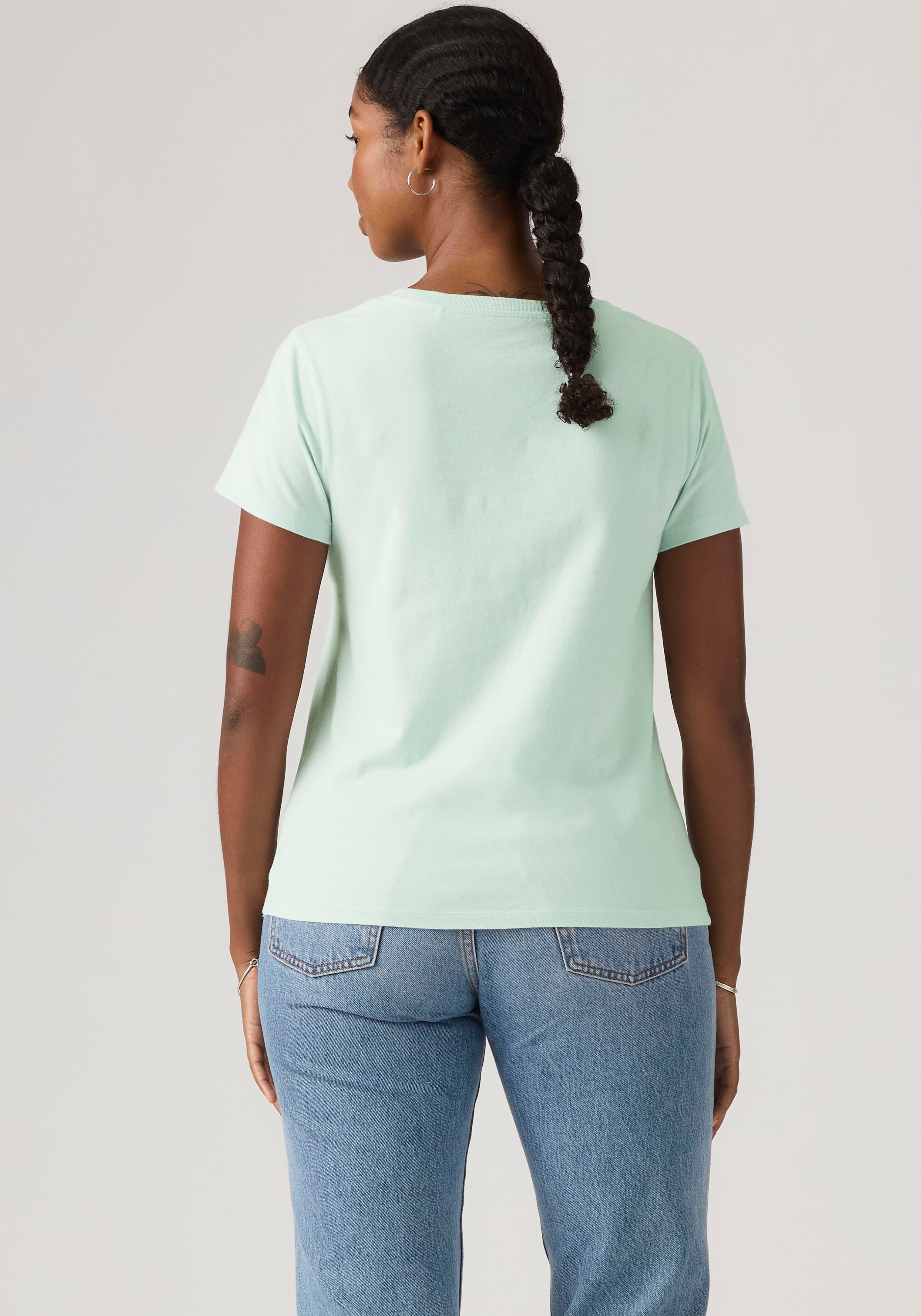 Thumbnail - Levis V-Shirt "Perfect Tee" mit kleinem Batwing- Logo