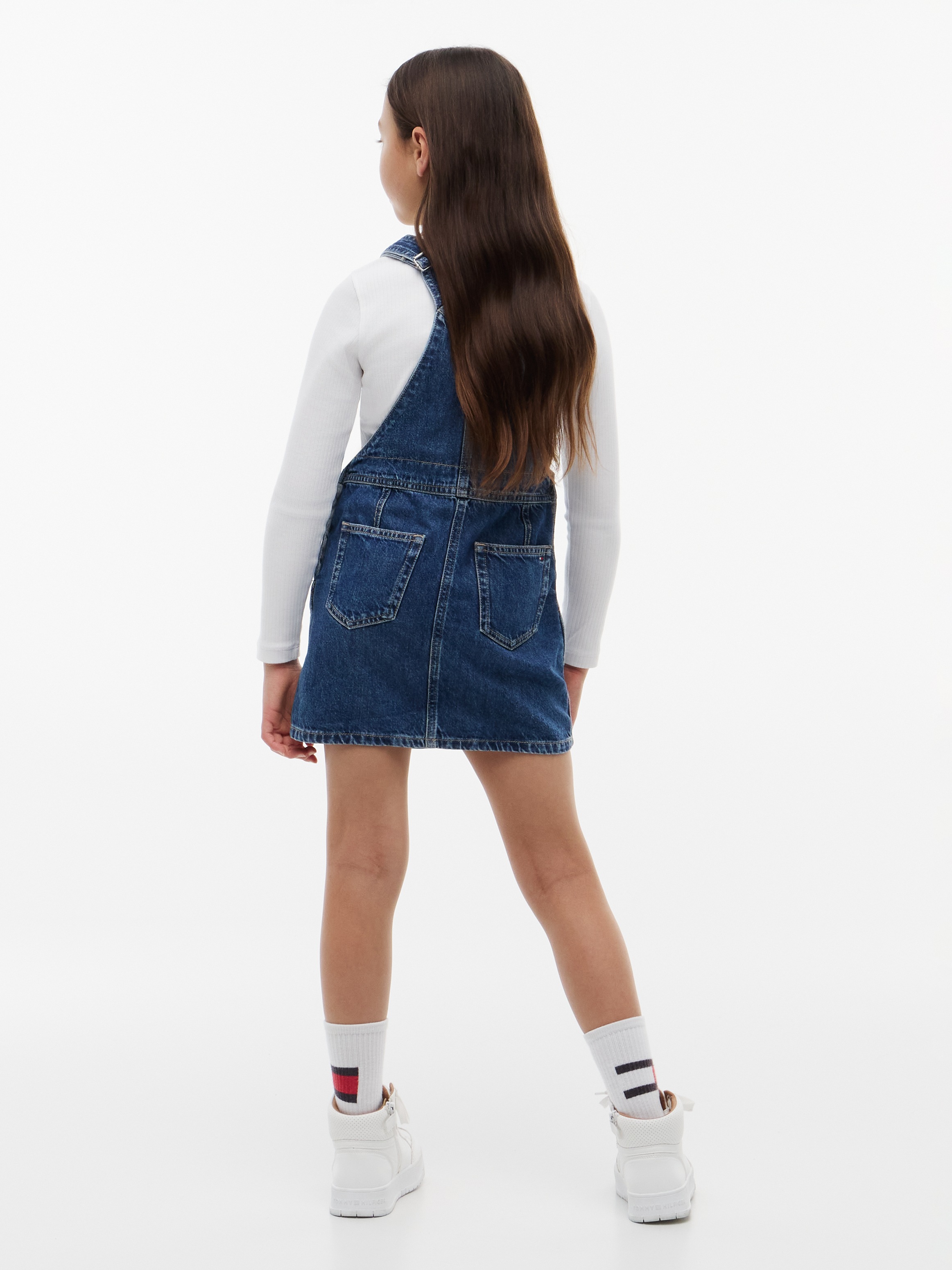 Tommy Hilfiger Latzkleid Eingrifftaschen | Gesäßtaschen | aufgesetzte Tasche Regular Fit, Kinder bis 16 Jahre, verstellbare Träger