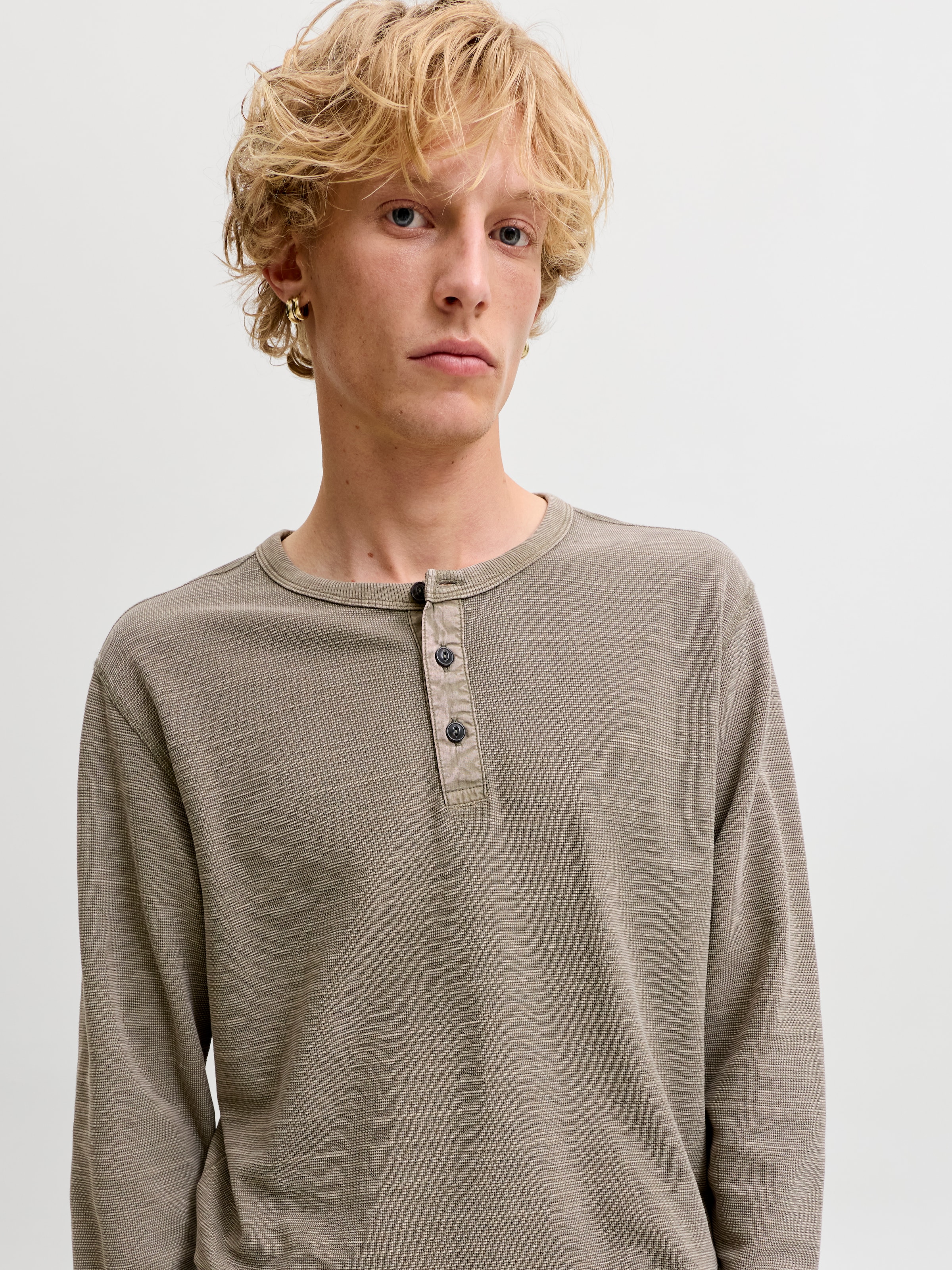 Jack & Jones Langarmshirt »JPRBLUAARON LS HENLEY TEE« Baumwollmischung,