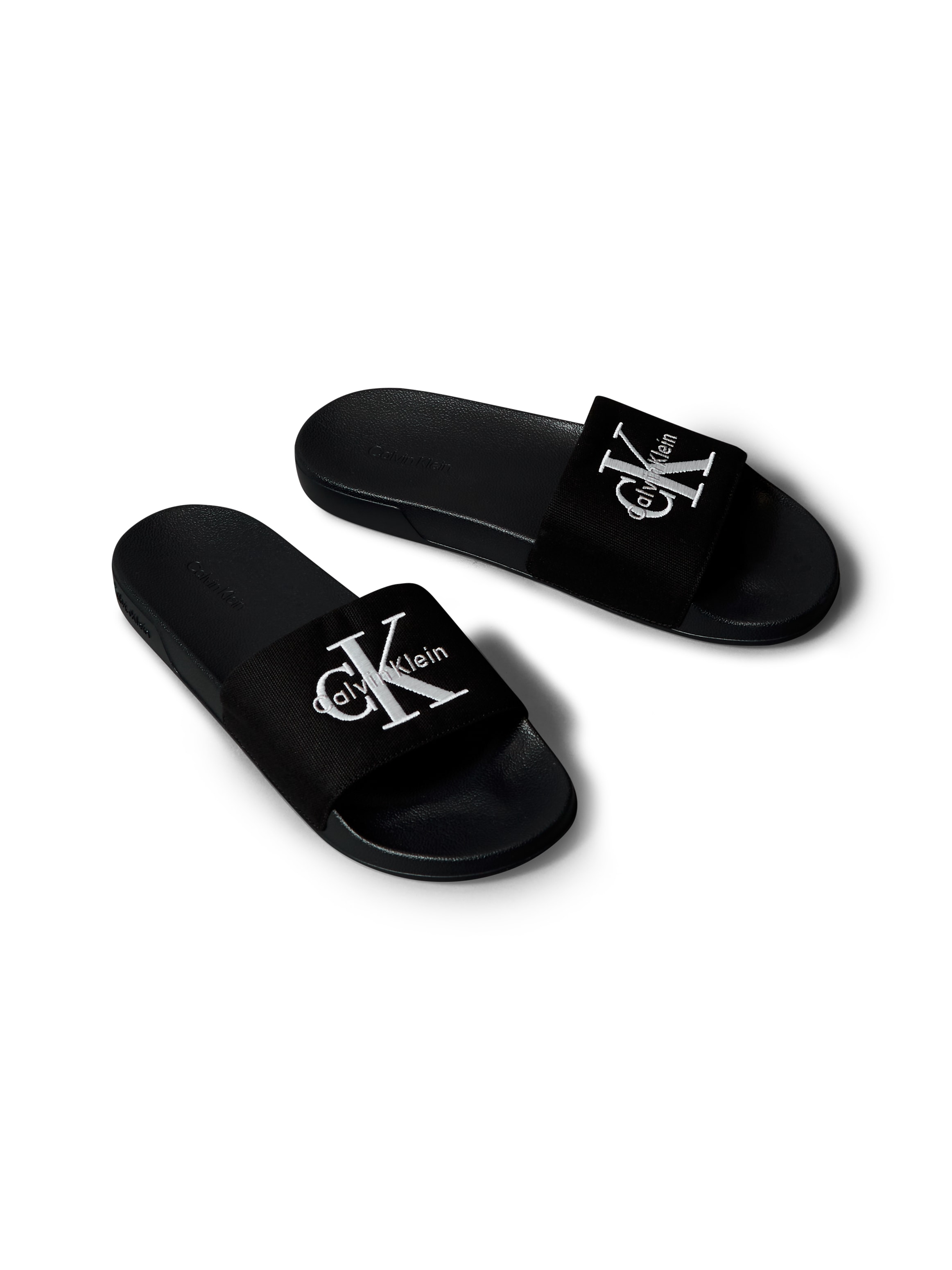 Calvin Klein Jeans Pantolette »ESS SLIDE CV«  Badeschuh, Flat, Poolslides mit Logoschriftzug -klein ausfallend