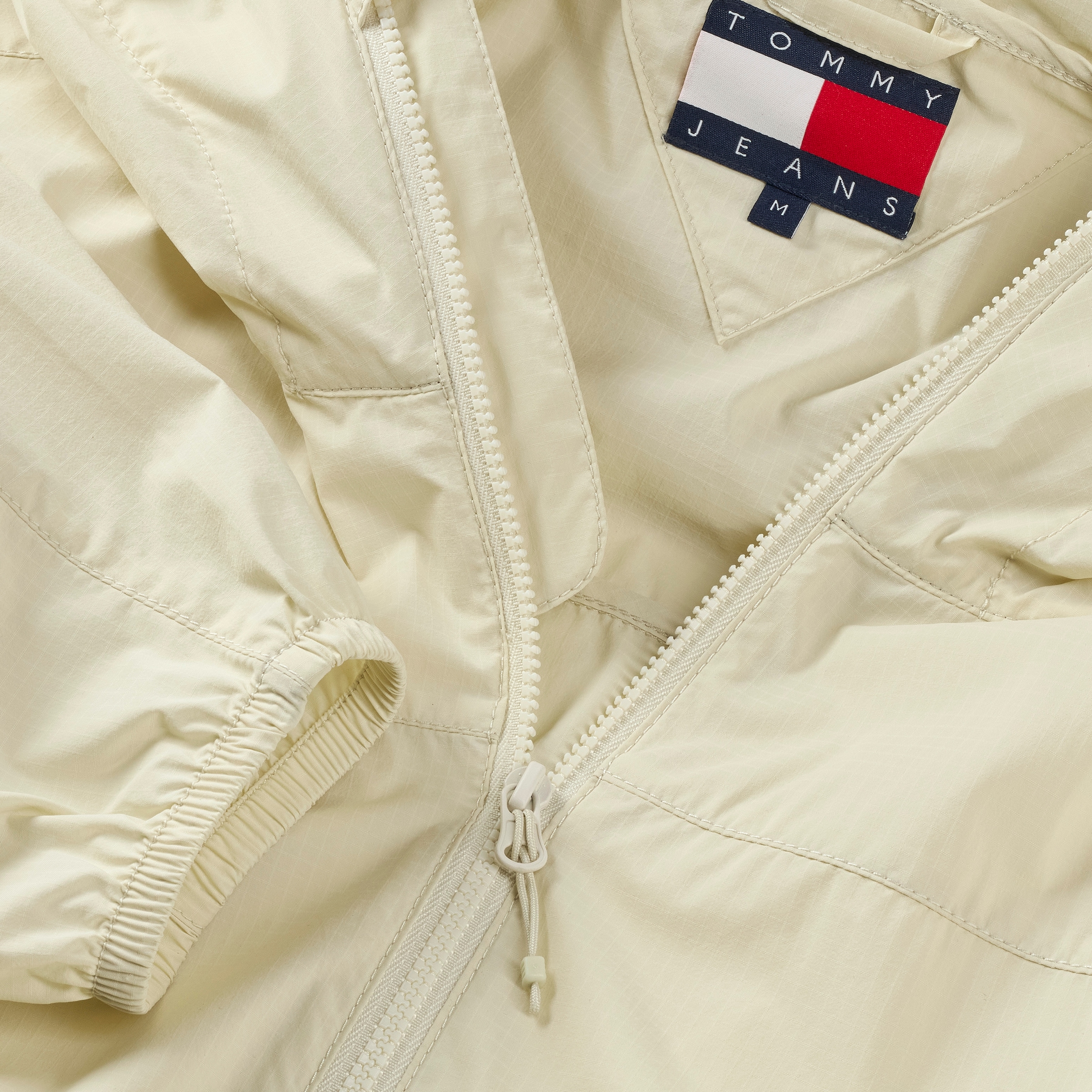Tommy Jeans Outdoorjacke »TJM OUTDOOR SHELL JACKET EXT«, mit Kapuze, Mit Rundhalsausschnitt