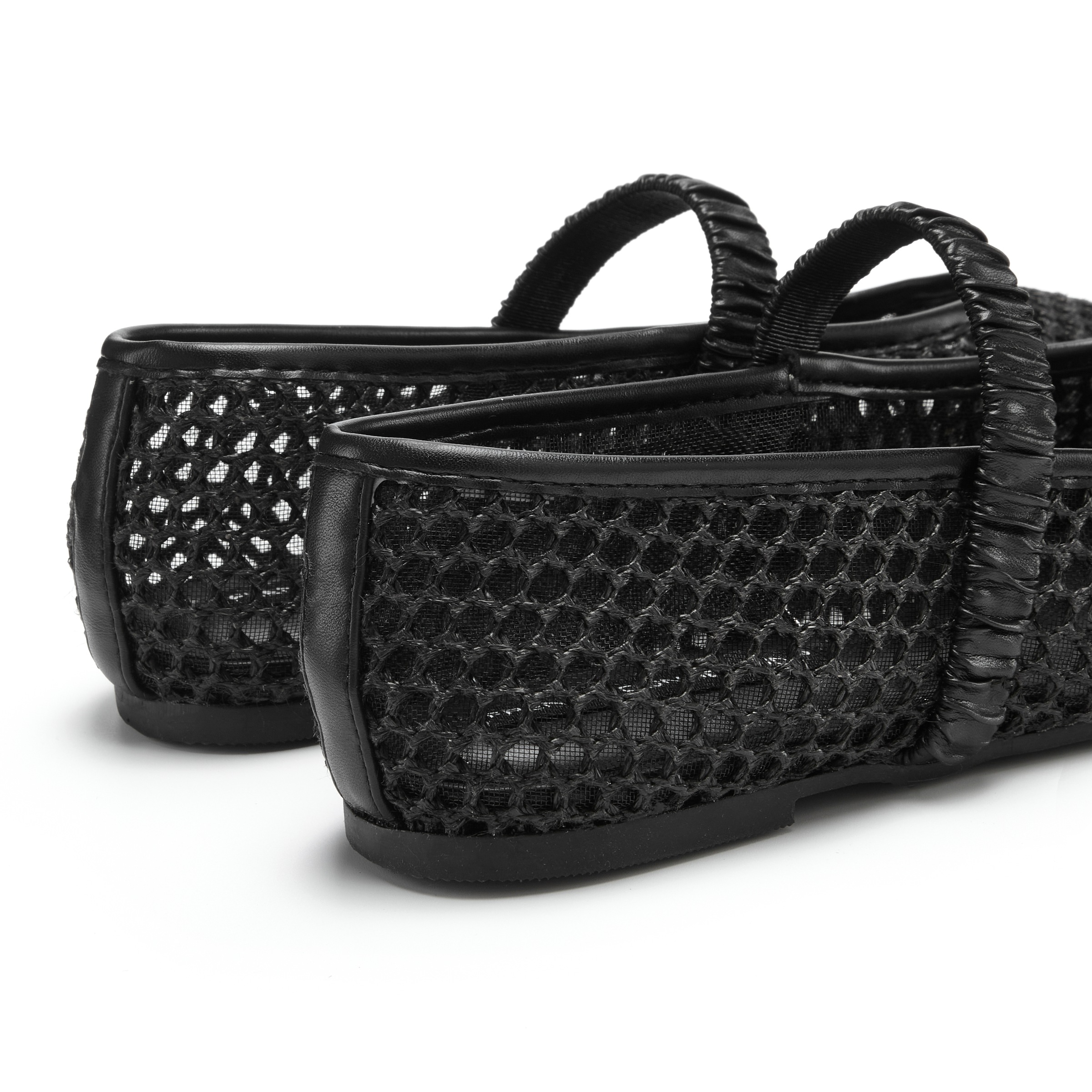 French Connection Ballerina »Freizeitschuh,«  Modische Ballerina aus Raffia