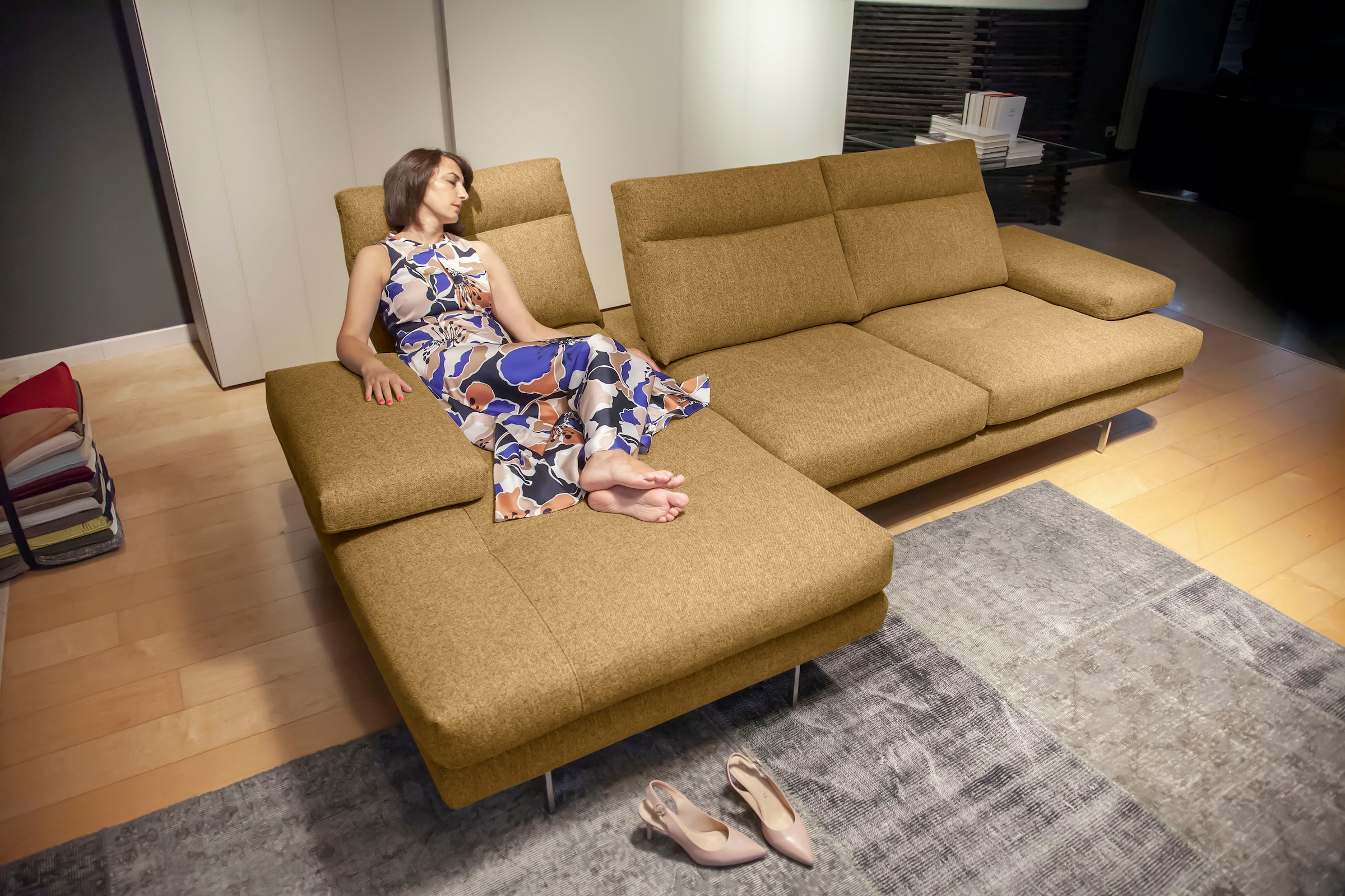 CALIA ITALIA Ecksofa "Toby Wing, B/T: 288/153 cm, Designsofa mit hohem Sitzkomfort, L-Form" inklusive Sitztiefenverstellung, Füße in chrom glänzend