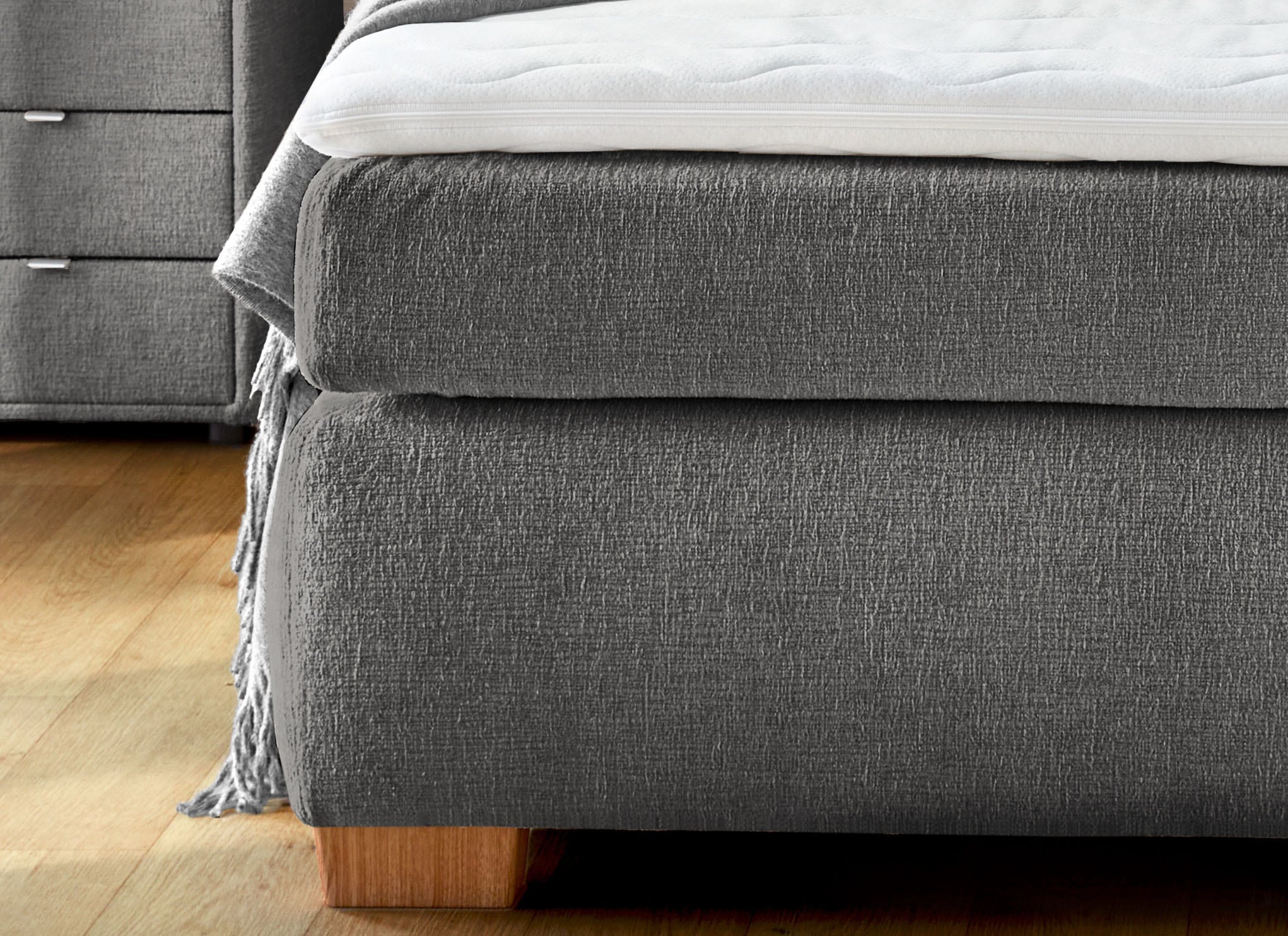 Jockenhöfer Gruppe Boxspringbett »Ulla, Wende-Bonell-Federkernmatratze (H2/H3)« inklusive Topper und 4 Kissen, Bettbreite 160 cm oder 180 cm wählbar
