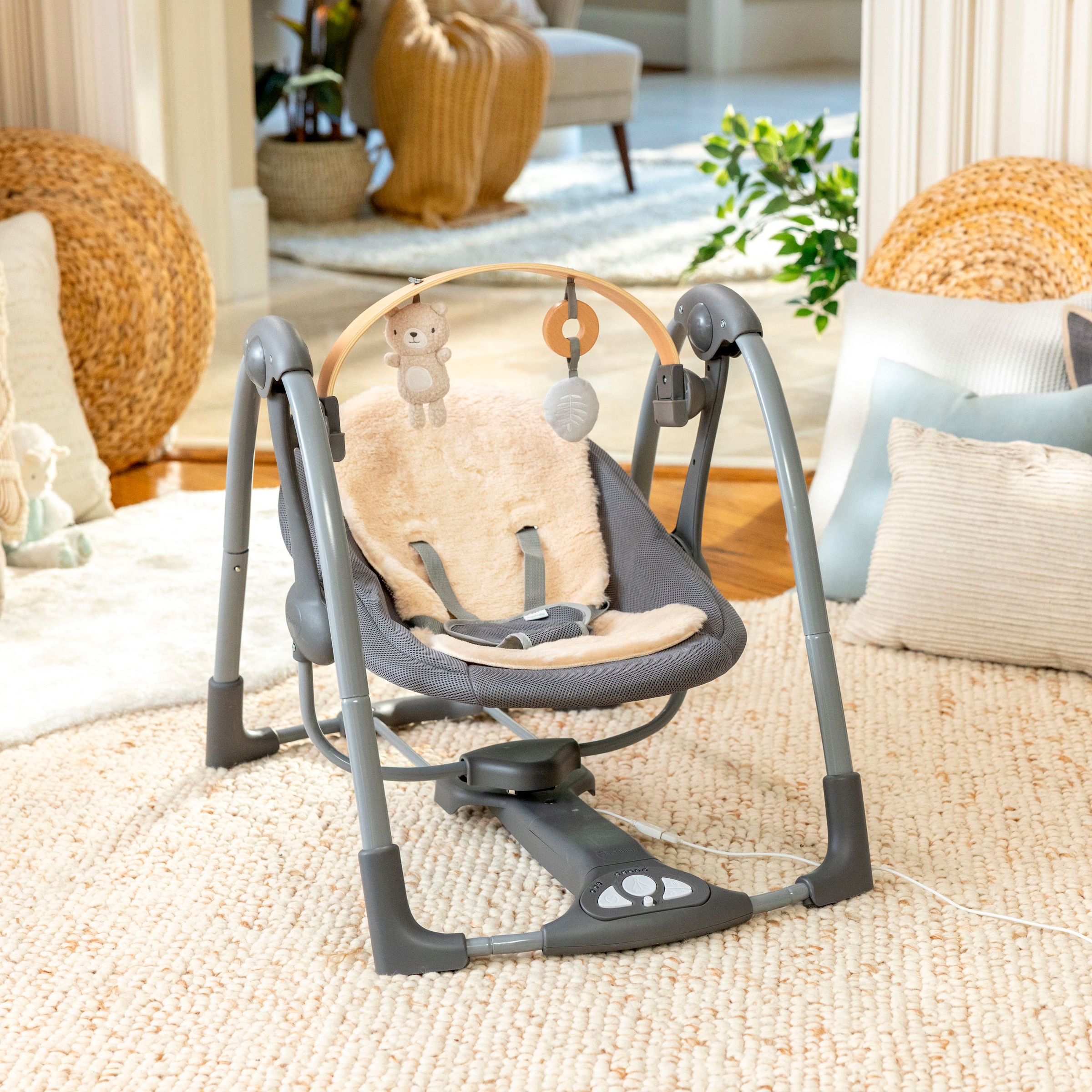 ingenuity Babywippe »Every Season™ Swing 'n Go Portable Swing™ - Wesley™«, bis 9 kg, mit Musik und Geräuschen