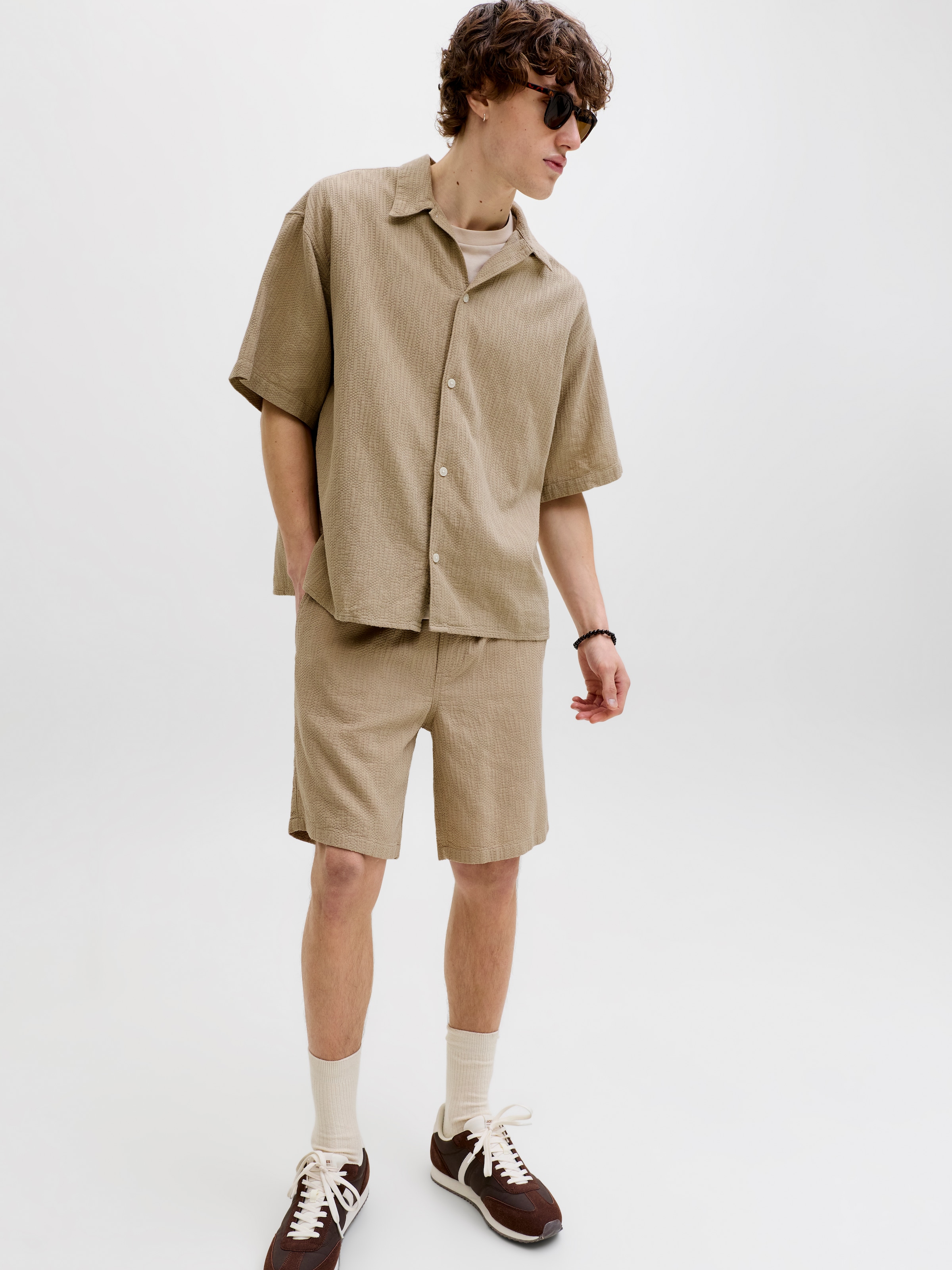 Jack & Jones Shorts »JPSTJAIDEN WAVY JOGGER SHORTS REG SN«  Baumwolle, locker geschnitten