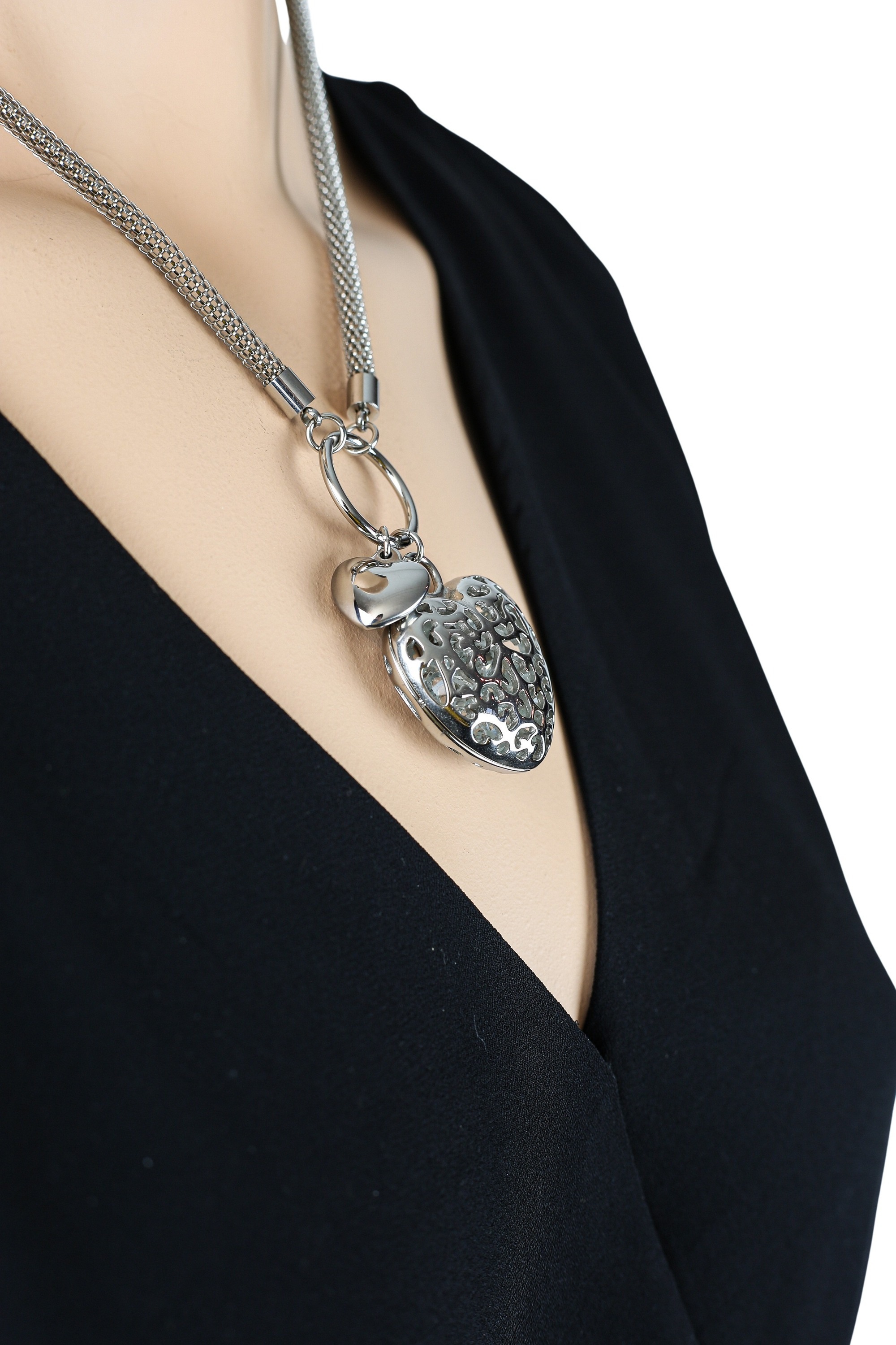 COLLEZIONE ALESSANDRO Kette mit Anhänger »Herzverliebt« mit Herz und feinen Cutouts