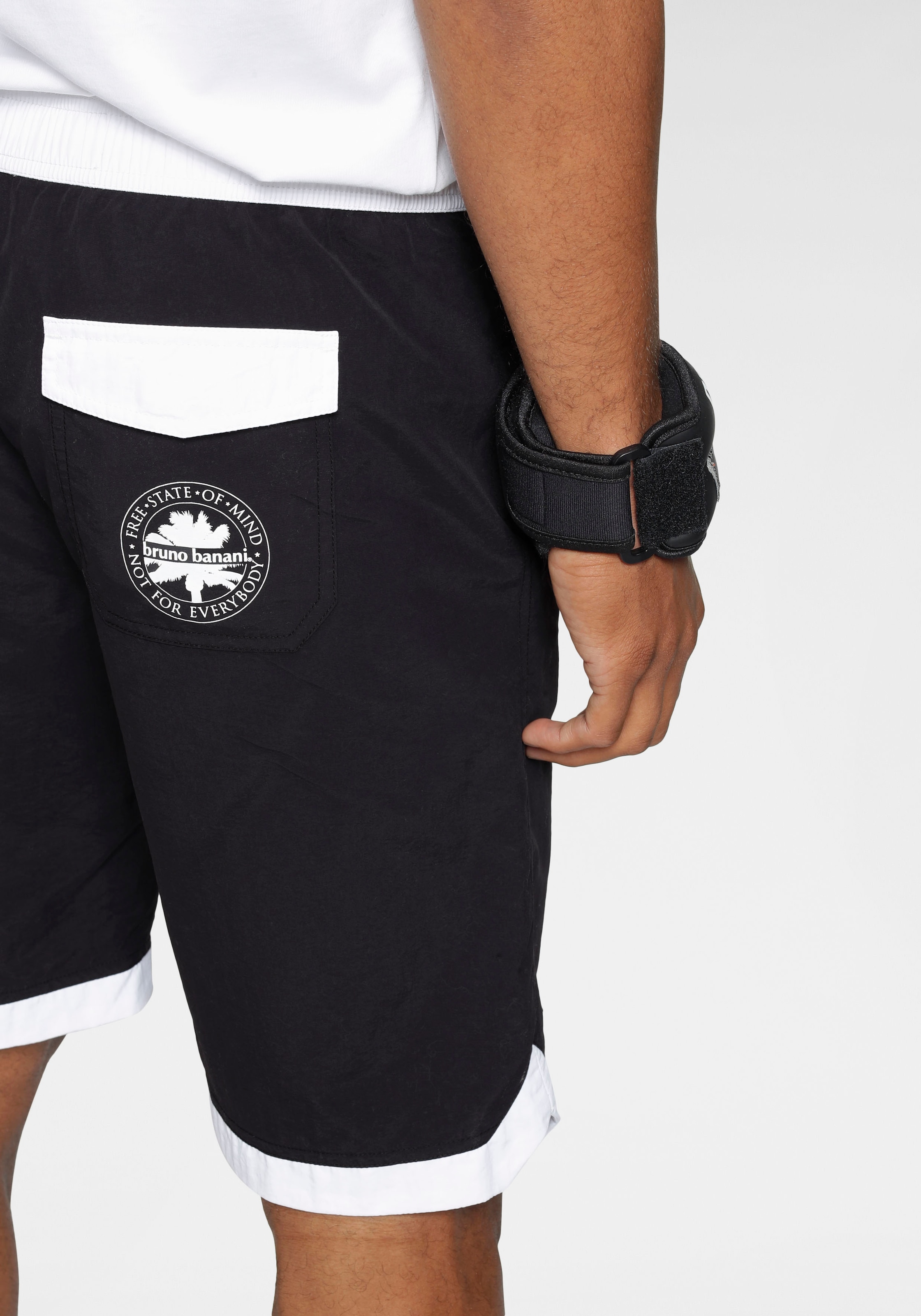 Bruno Banani Boardshorts »aus recyceltem Material«