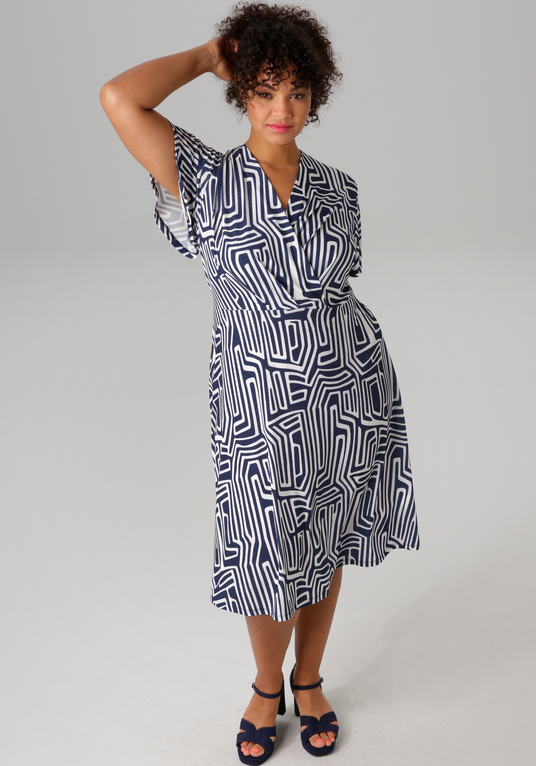 Aniston PLUS Jerseykleid, mit V-Ausschnitt in Wickeloptik - NEUE KOLLEKTION