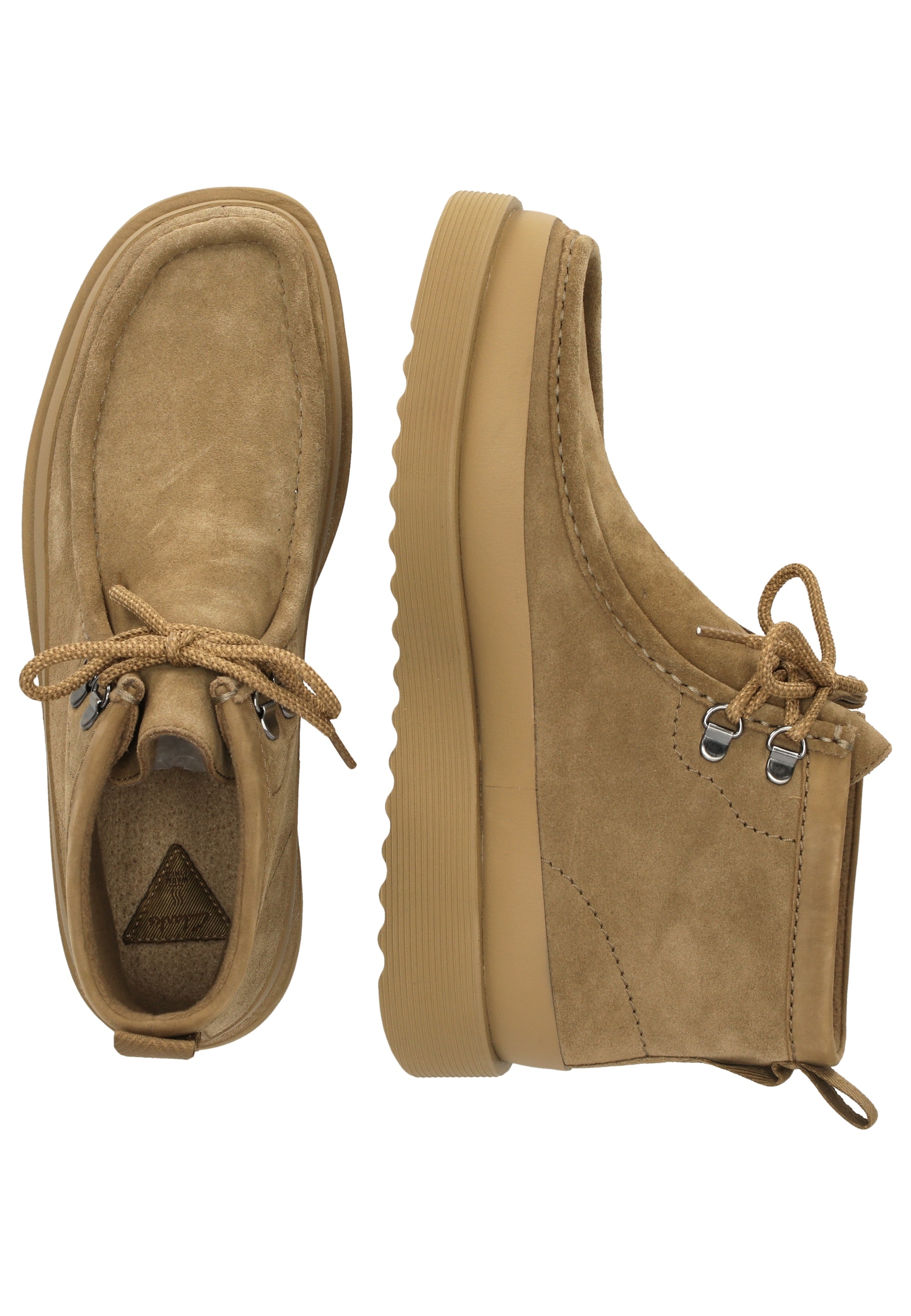 Clarks Stiefel »Wallabee FTR2 High«  aus weichem Veloursleder