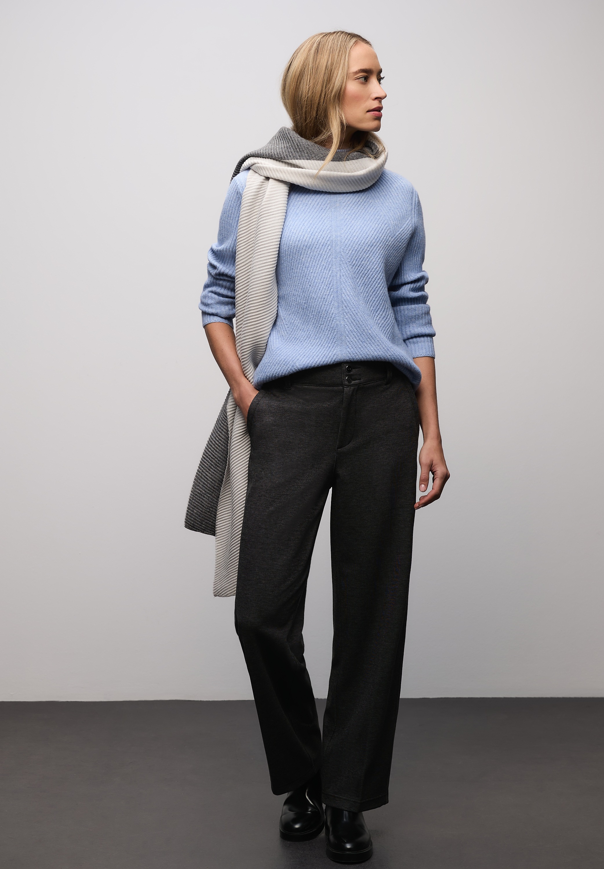 Thumbnail - STREET ONE Stehkragenpullover mit dezentem Strukturmuster