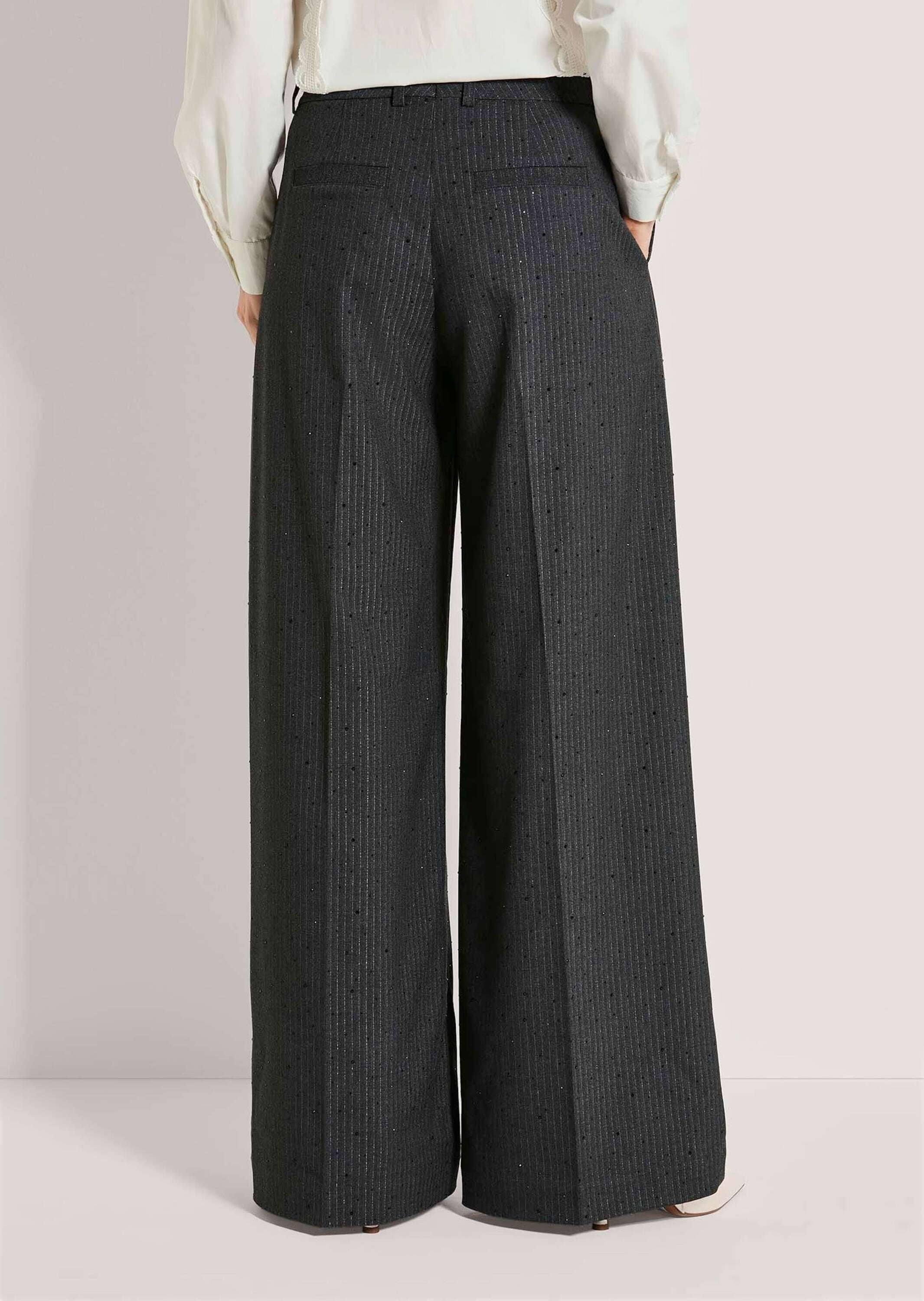 MADELEINE Stoffhose »Bundfaltenhose Nadelstreifenhose mit Strassdekoration«