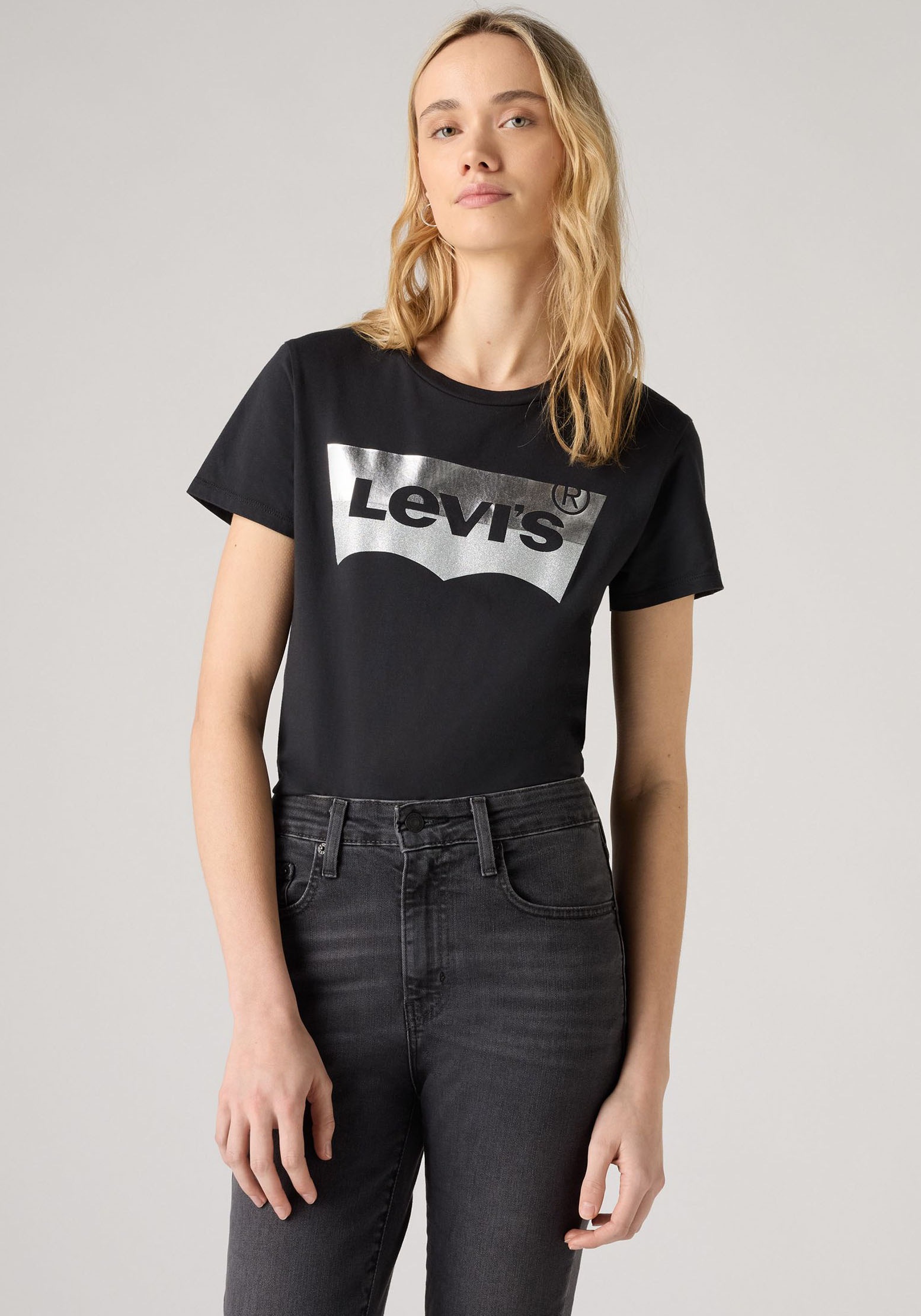 Levis Rundhalsshirt "THE PERFECT TEE" mit Logo im Metallic-Holo Print günstig online kaufen