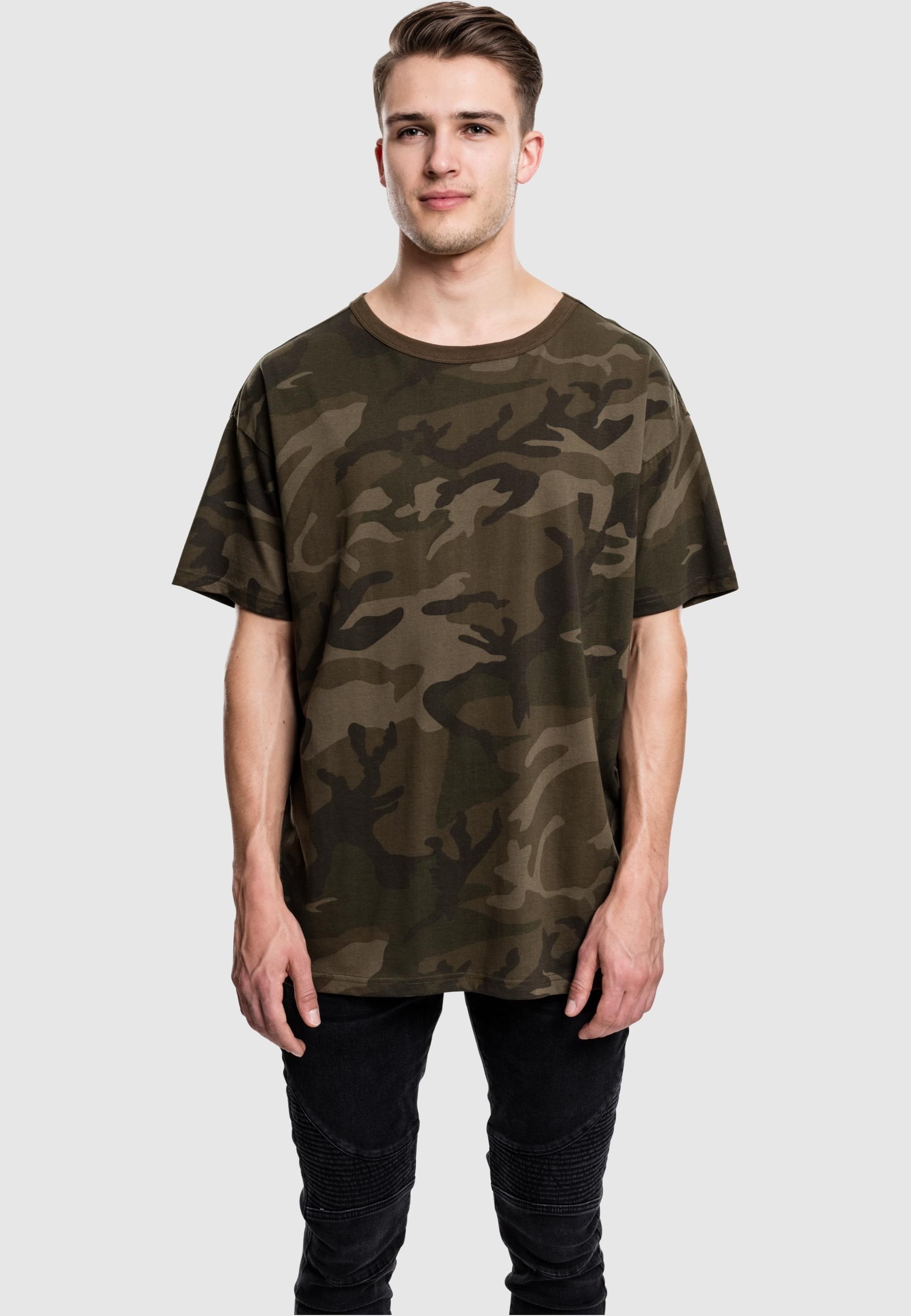 URBAN CLASSICS Kurzarmshirt »Urban Classics Herren Camo Oversized Tee«, (1 tlg.)