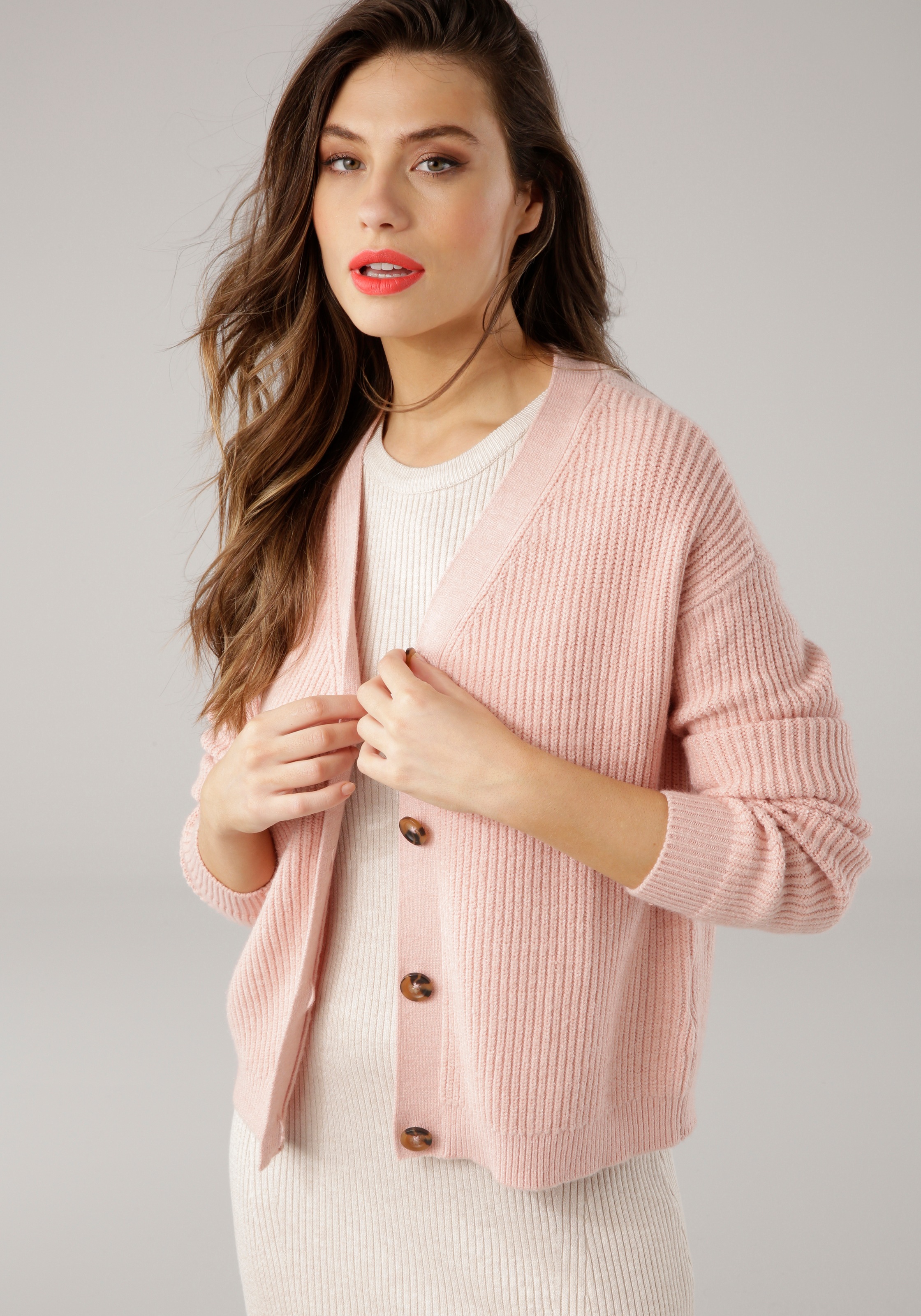 Laura Scott Strickjacke Grobstrick - in modischer Kurzform günstig online kaufen