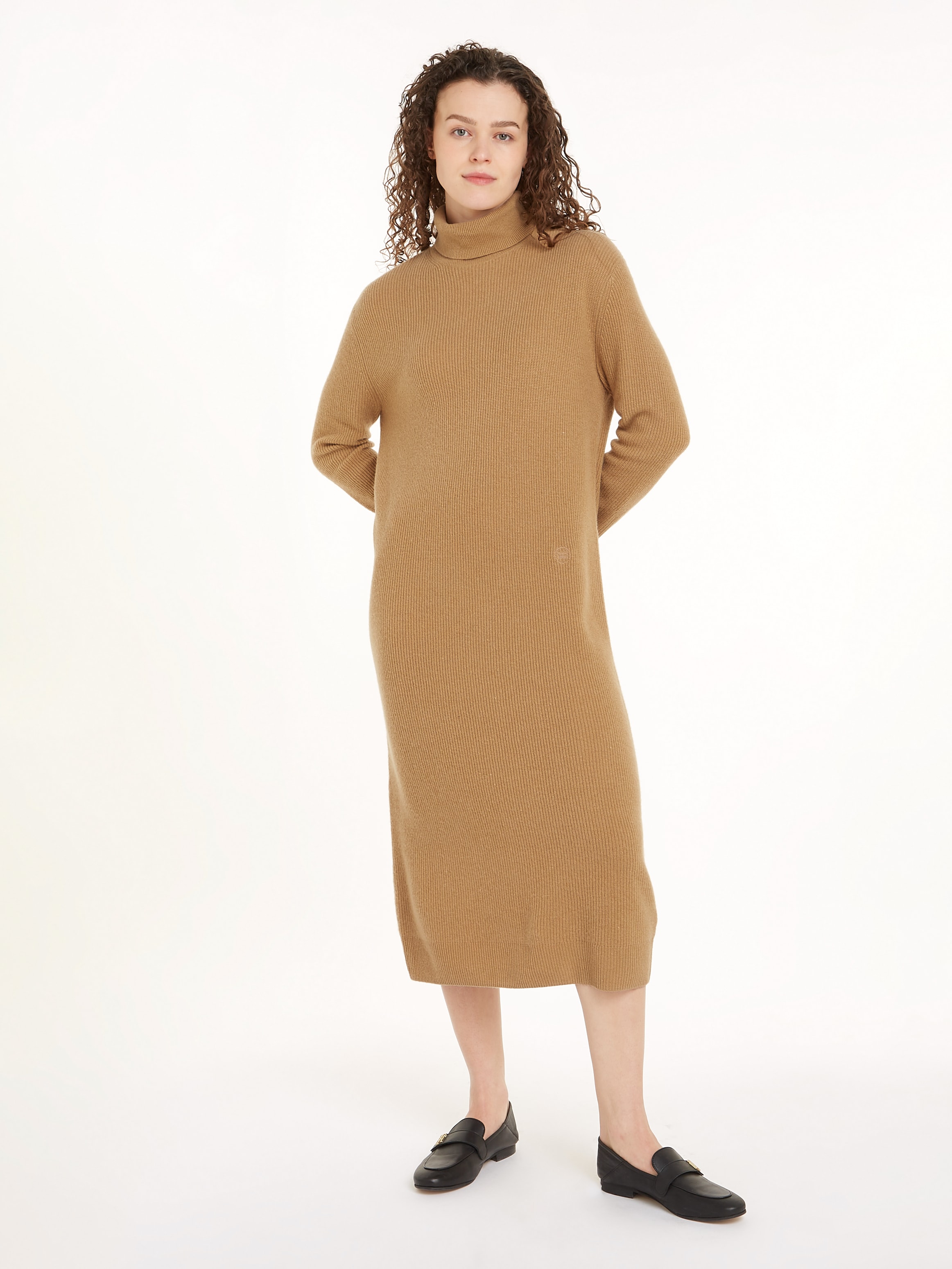 TOMMY HILFIGER Strickkleid »WOOL CASH ROLL-NK LONG DRESS«, mit Logostickerei, in Rippoptik