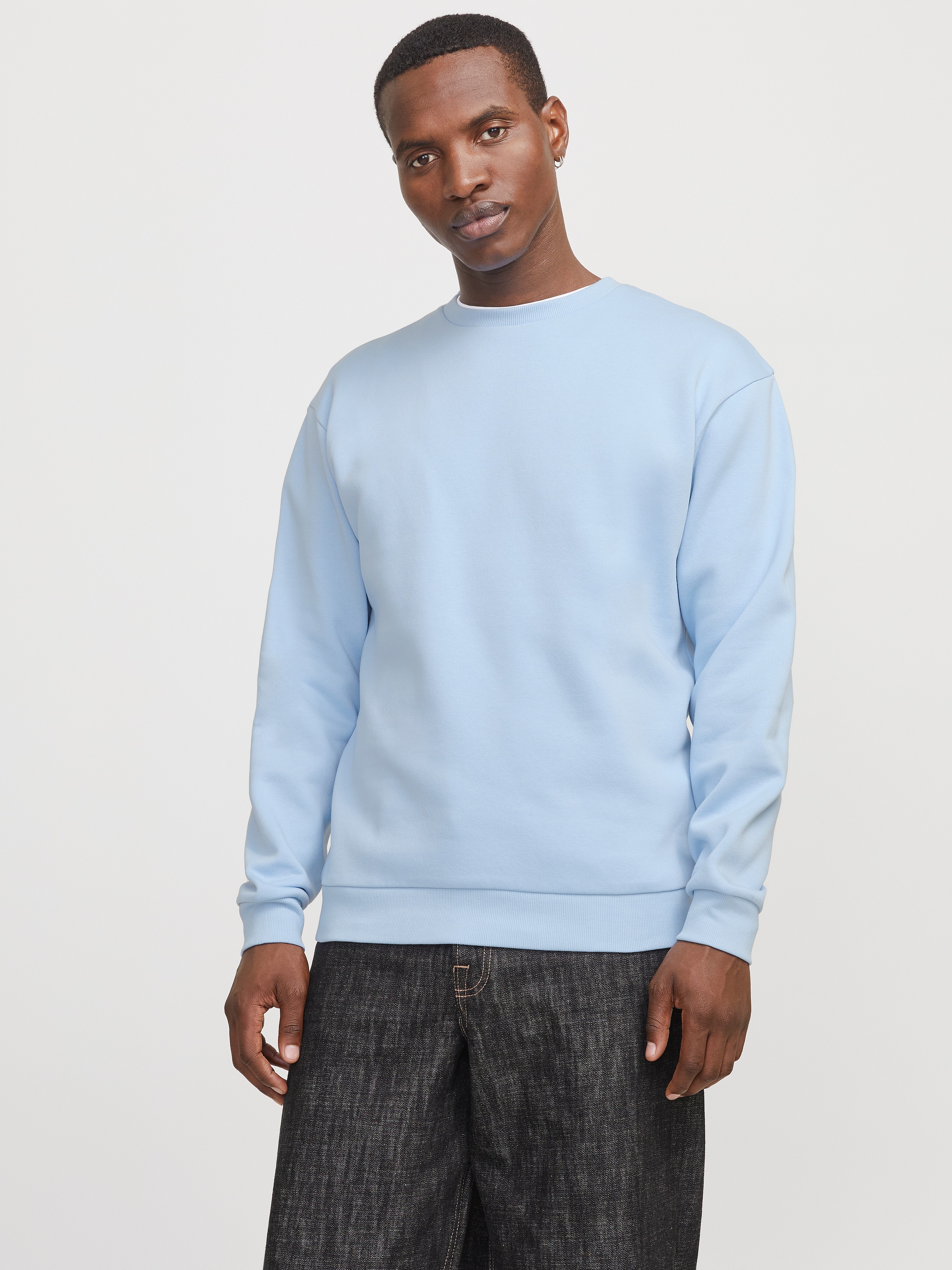 Jack & Jones Sweatshirt "JJEBRADLEY SWEAT CREW NOOS", mit Rippbündchen günstig online kaufen