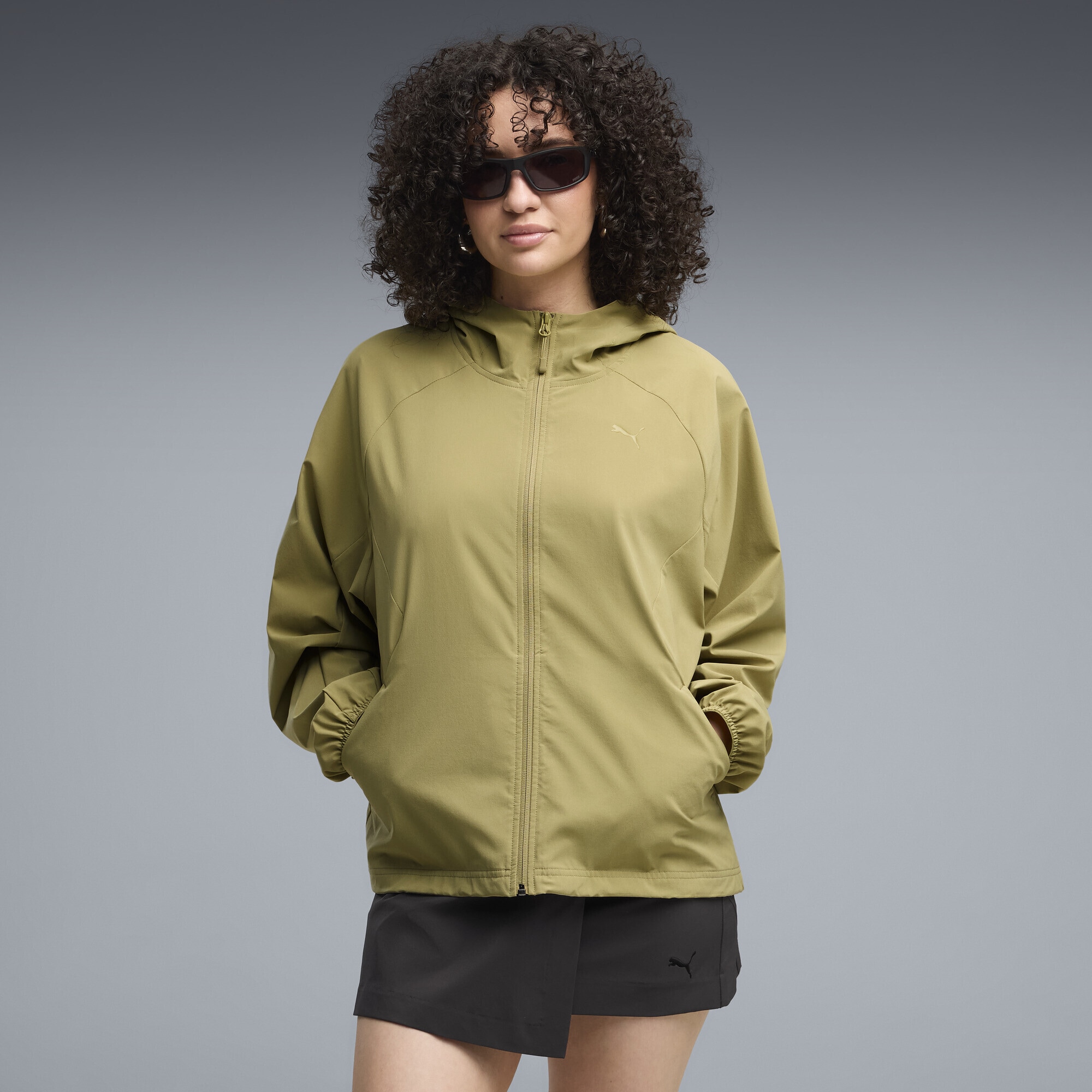 PUMA Trainingsjacke »PUMATECH SENSE 4-Way Stretch Oversized Jacke Damen«