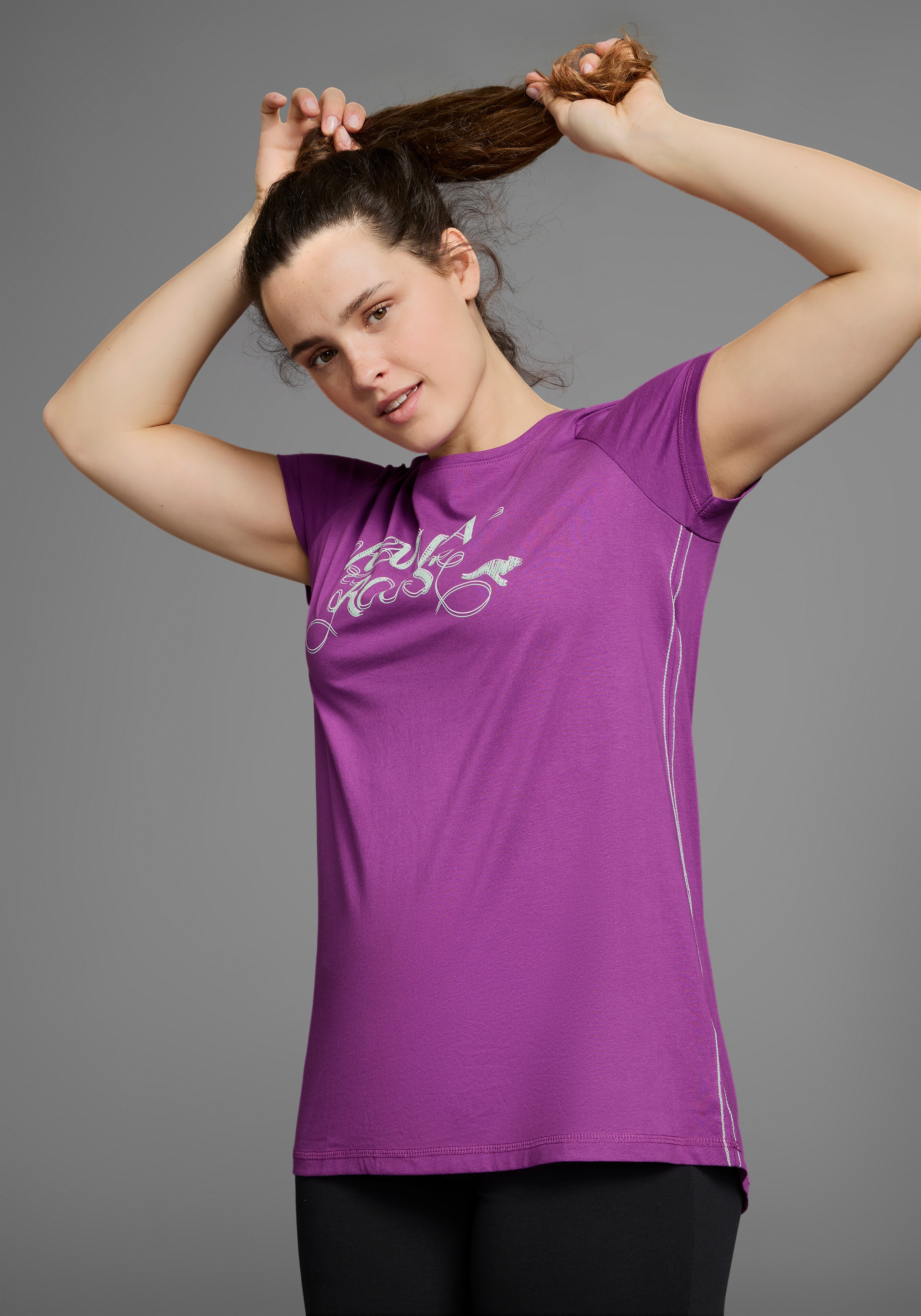 KangaROOS Longshirt, (Packung, 2 tlg., 2er-Pack), Kurzarm, figurumschmeichelnde Passform