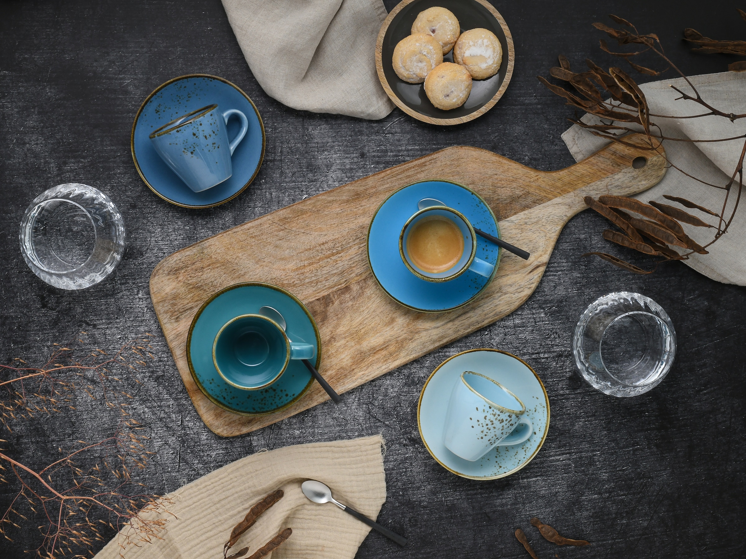 CreaTable Espressotasse »Kaffeetasse NATURE COLLECTION Aqua« Tassen Set, aktuelle Blautöne mit Sprenkel, 4 Tassen, 4 Untertassen