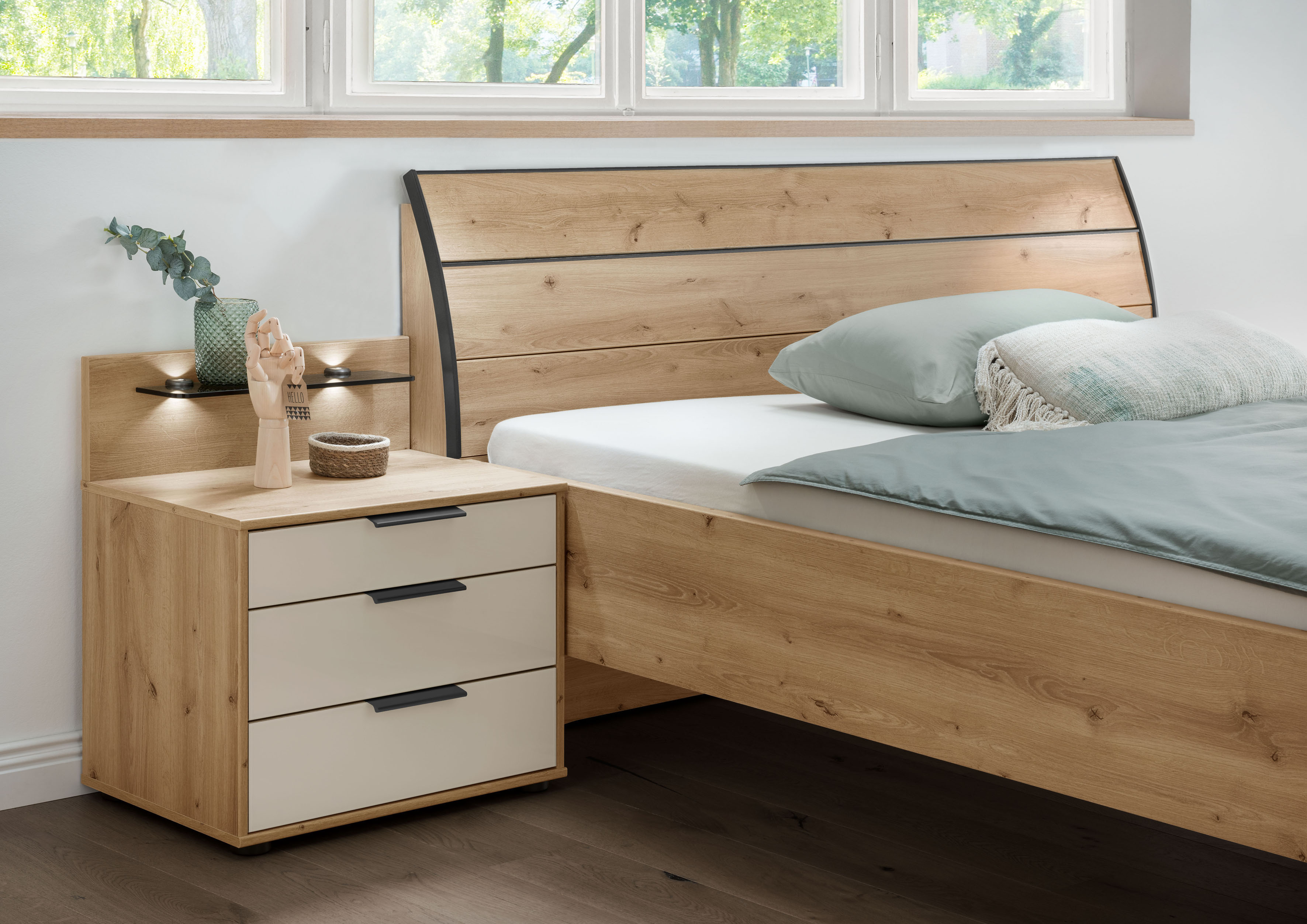 Thumbnail - WIEMANN Futonbett "Monaco, 4-fache Liegehöhenverstellung", mit stilvollem Holzkopfteil, Made in Germany