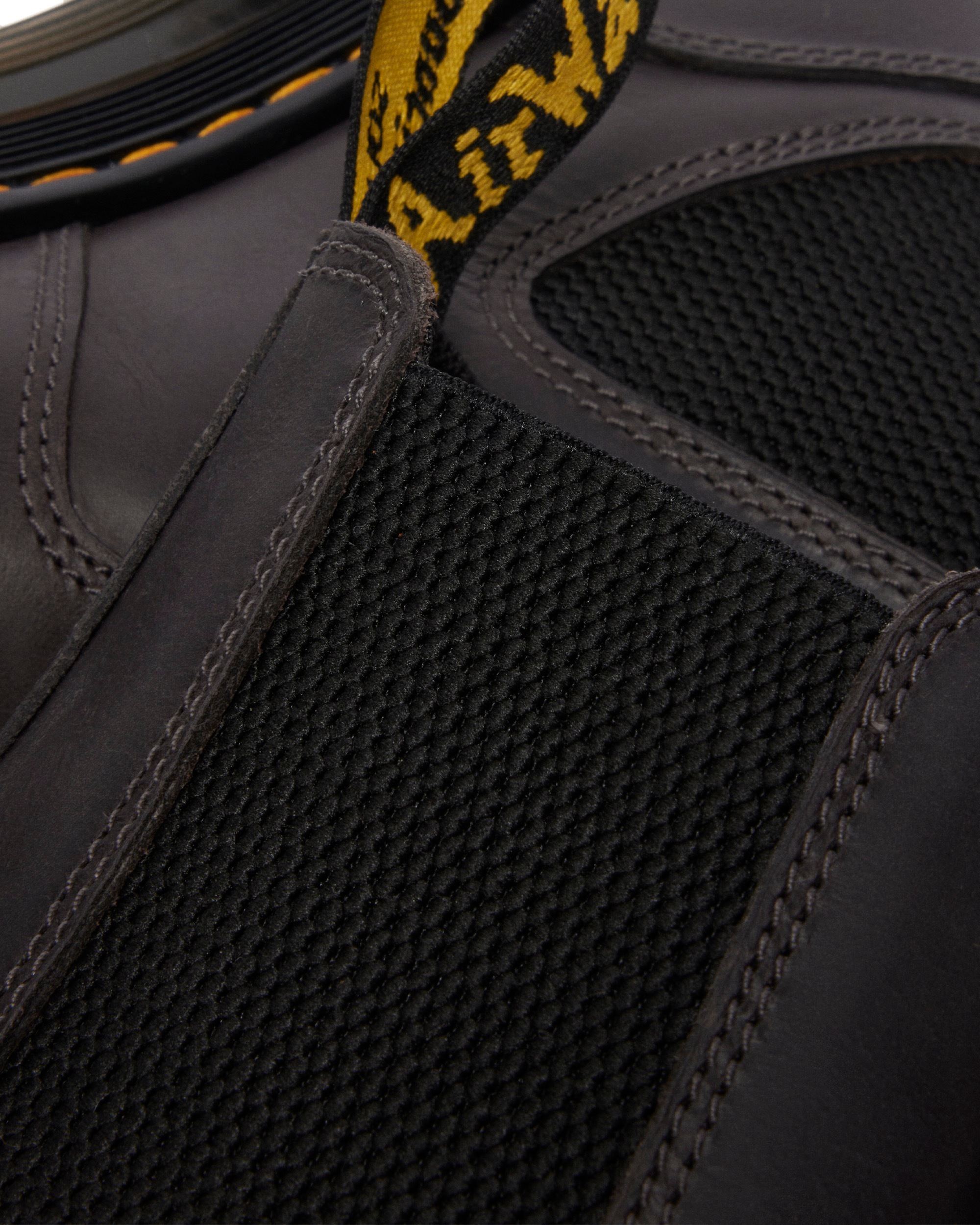 Thumbnail - DR. MARTENS Chelseaboots "Embury", Blockabsatz, Stiefelette, Schlupfboots mit Logoschriftzug