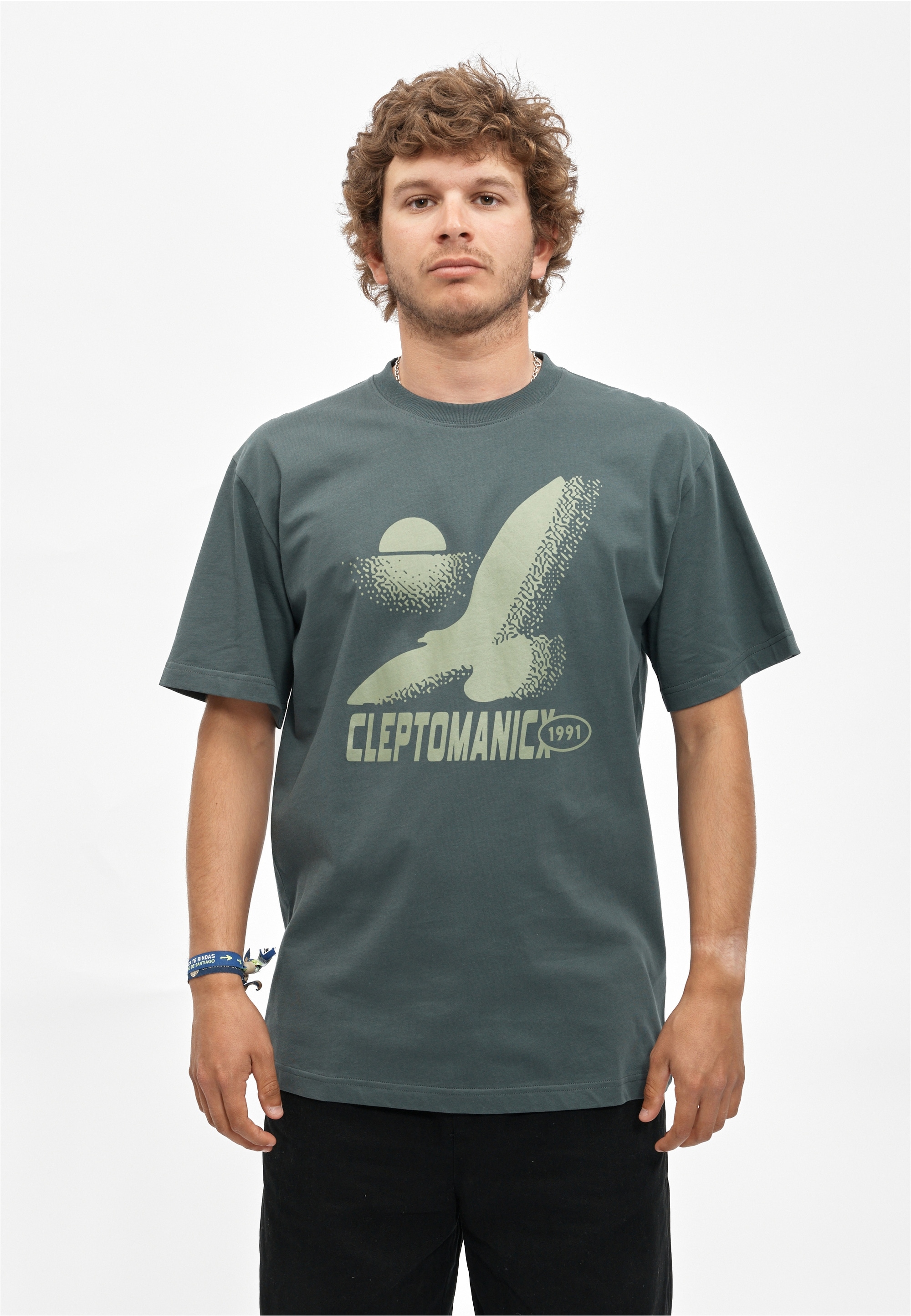 Cleptomanicx T-Shirt "Always the Sun.." mit großflächigem Frontprint