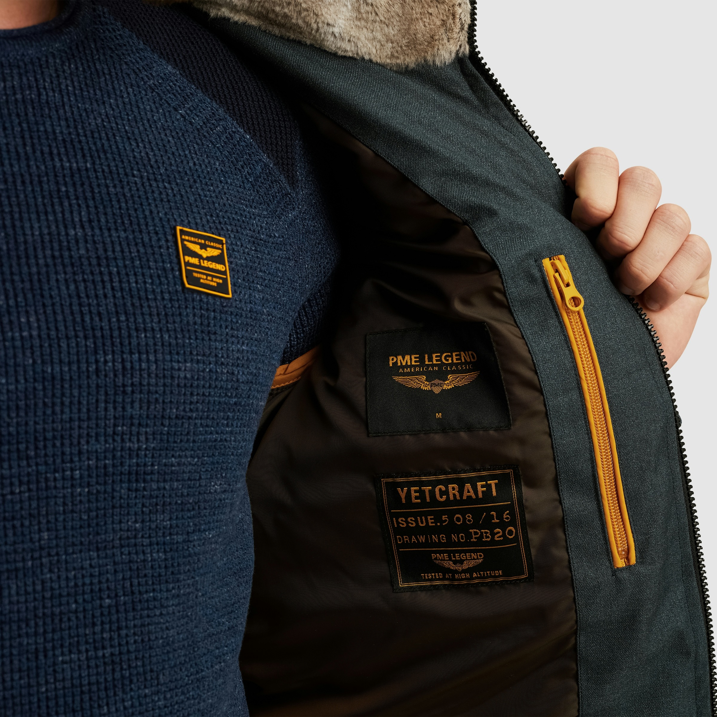 PME LEGEND Steppjacke »YETCRAFT«, mit Kapuze, Verschließbare Eingriff-, Brust- und Innentasche