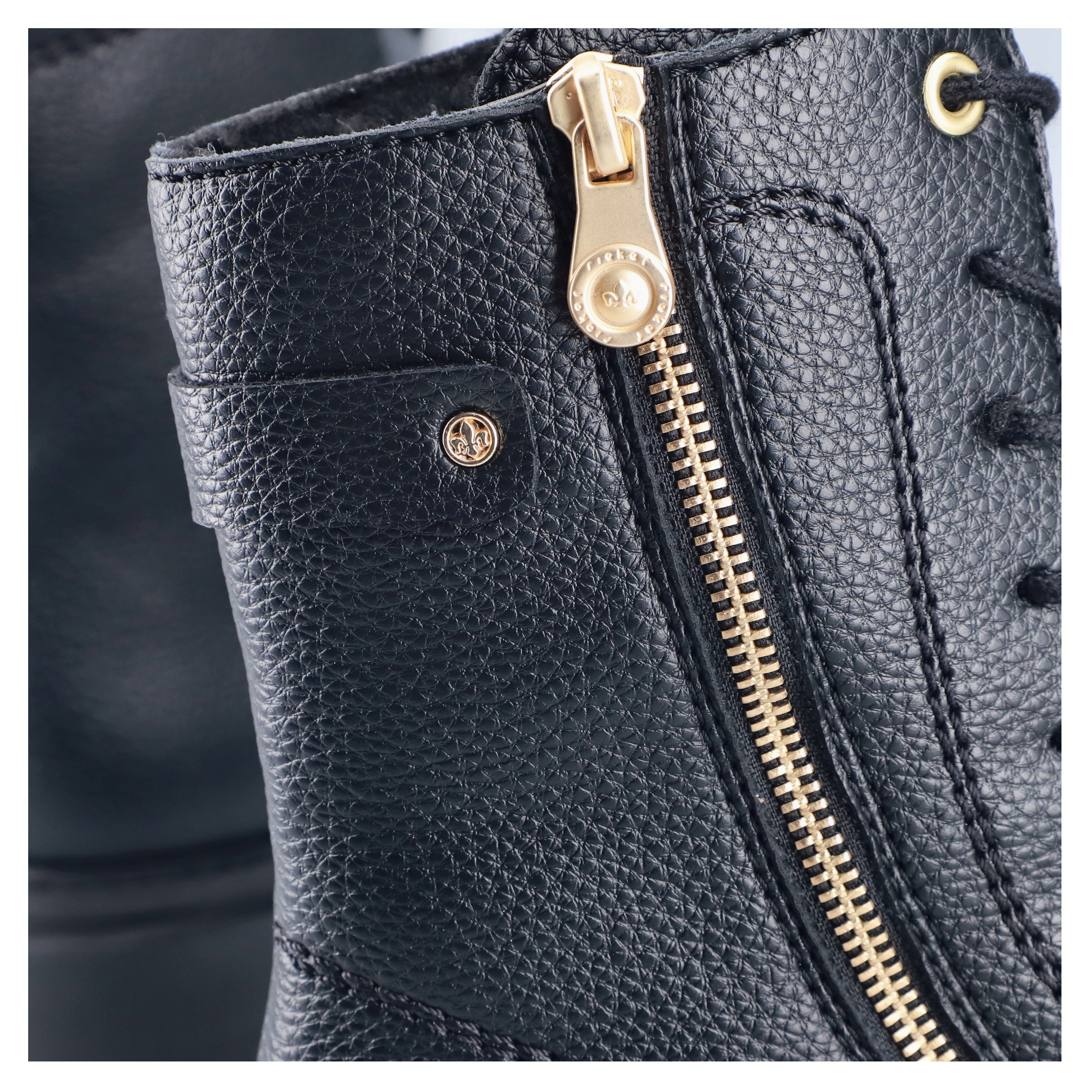 Rieker Winterstiefelette, Schnürboots, Schnürstiefelette, Blockabsatz, mit markanter Profilsohle