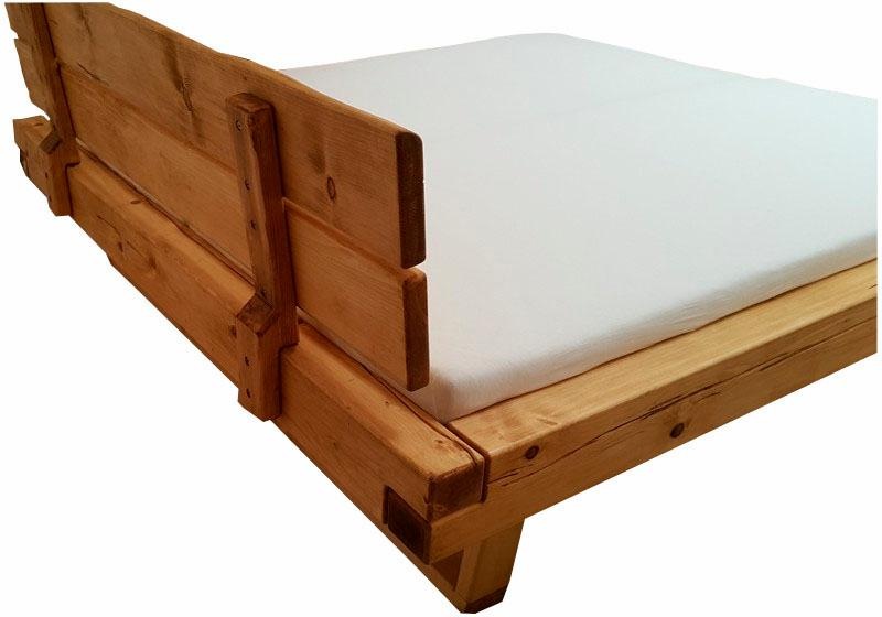 Home affaire Bettanlage »Ultima«, (Set, 3 tlg.), 3tlg., aus Fichtenholz in Balken-Optik, aus 180 cm Bett, 2 Nachttische
