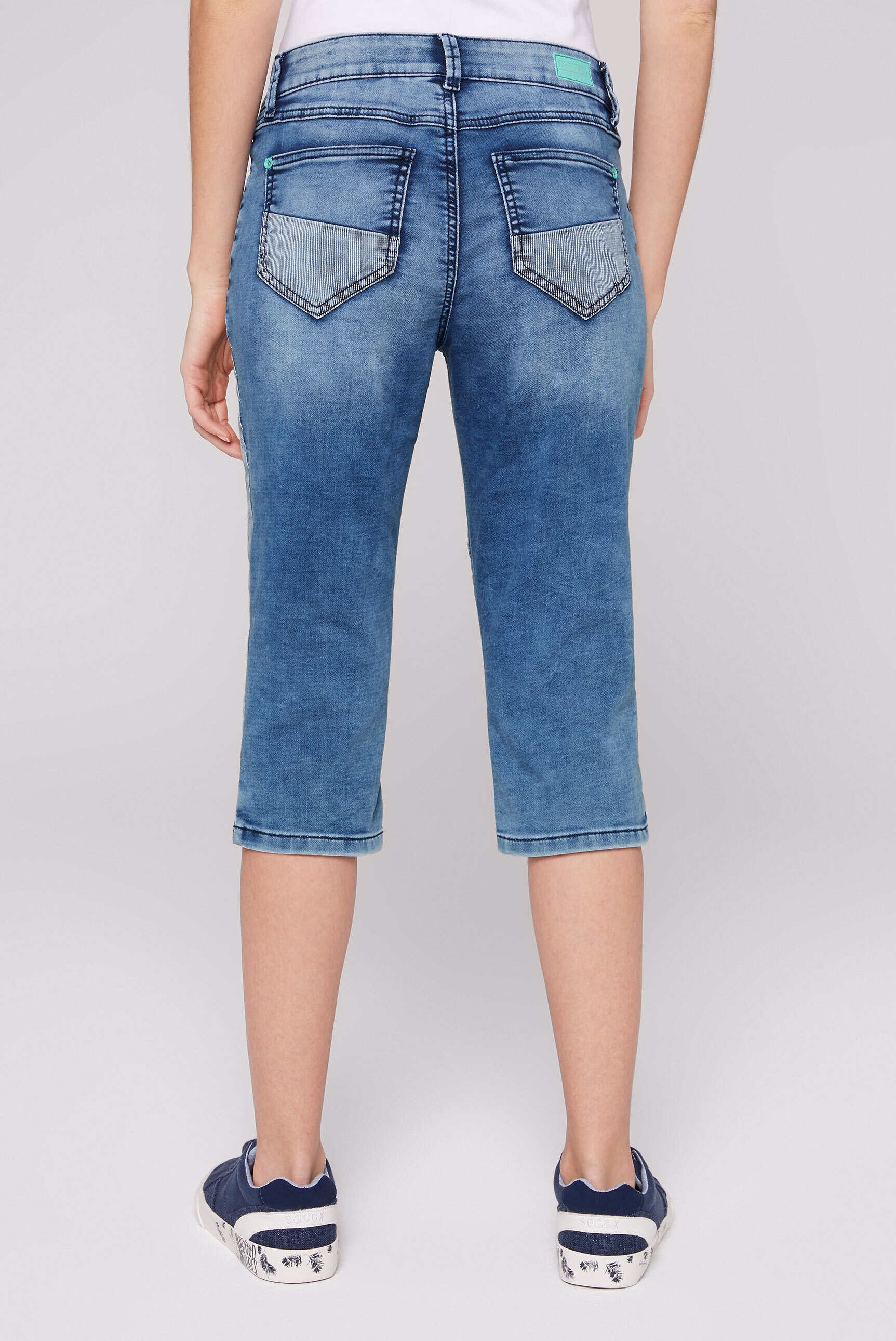 SOCCX Jeansshorts, mit Tape an der Seite