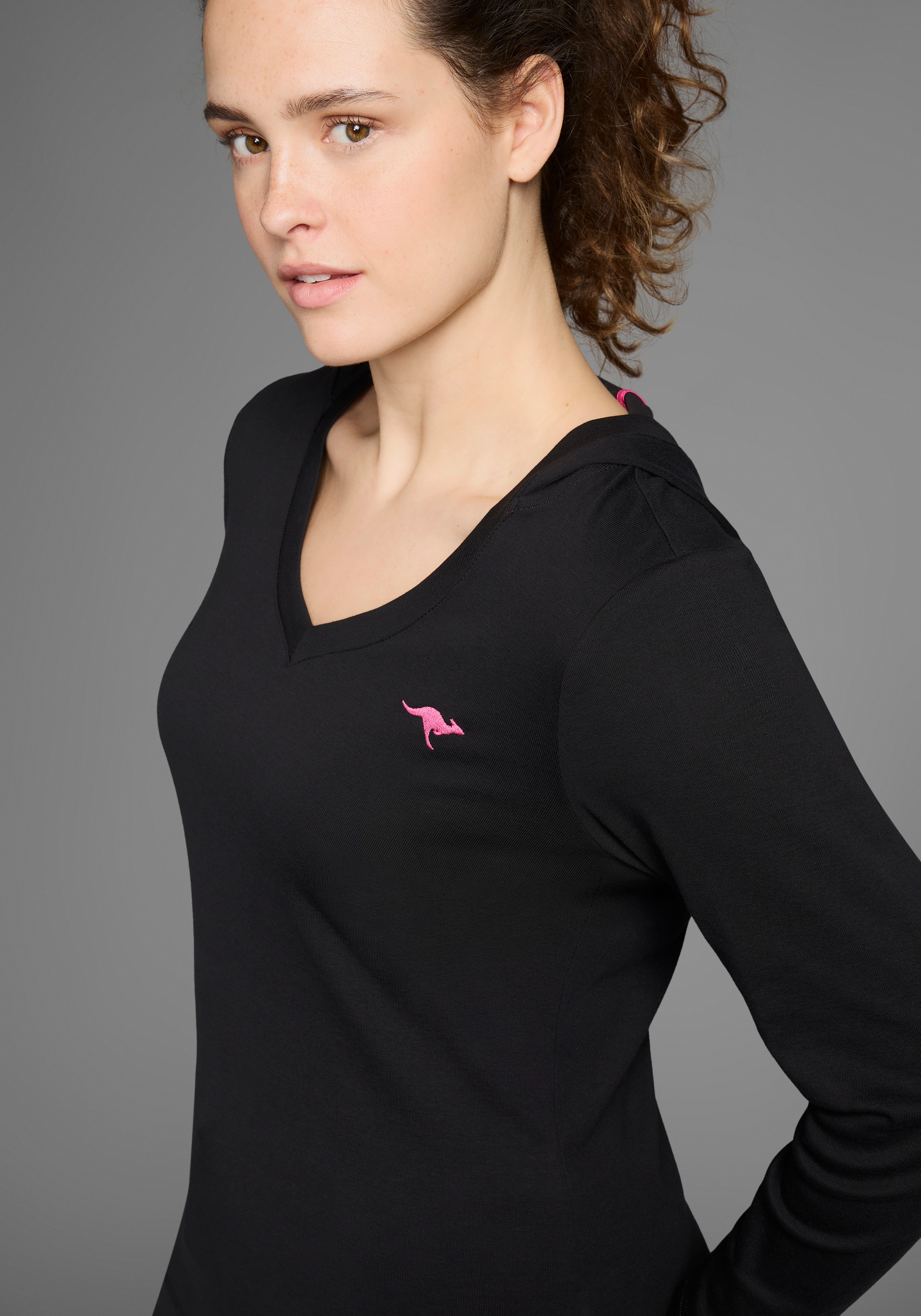 Thumbnail - KangaROOS Kapuzenshirt Langarm, V-Ausschnitt, aus 100% Baumwolle, große Größen