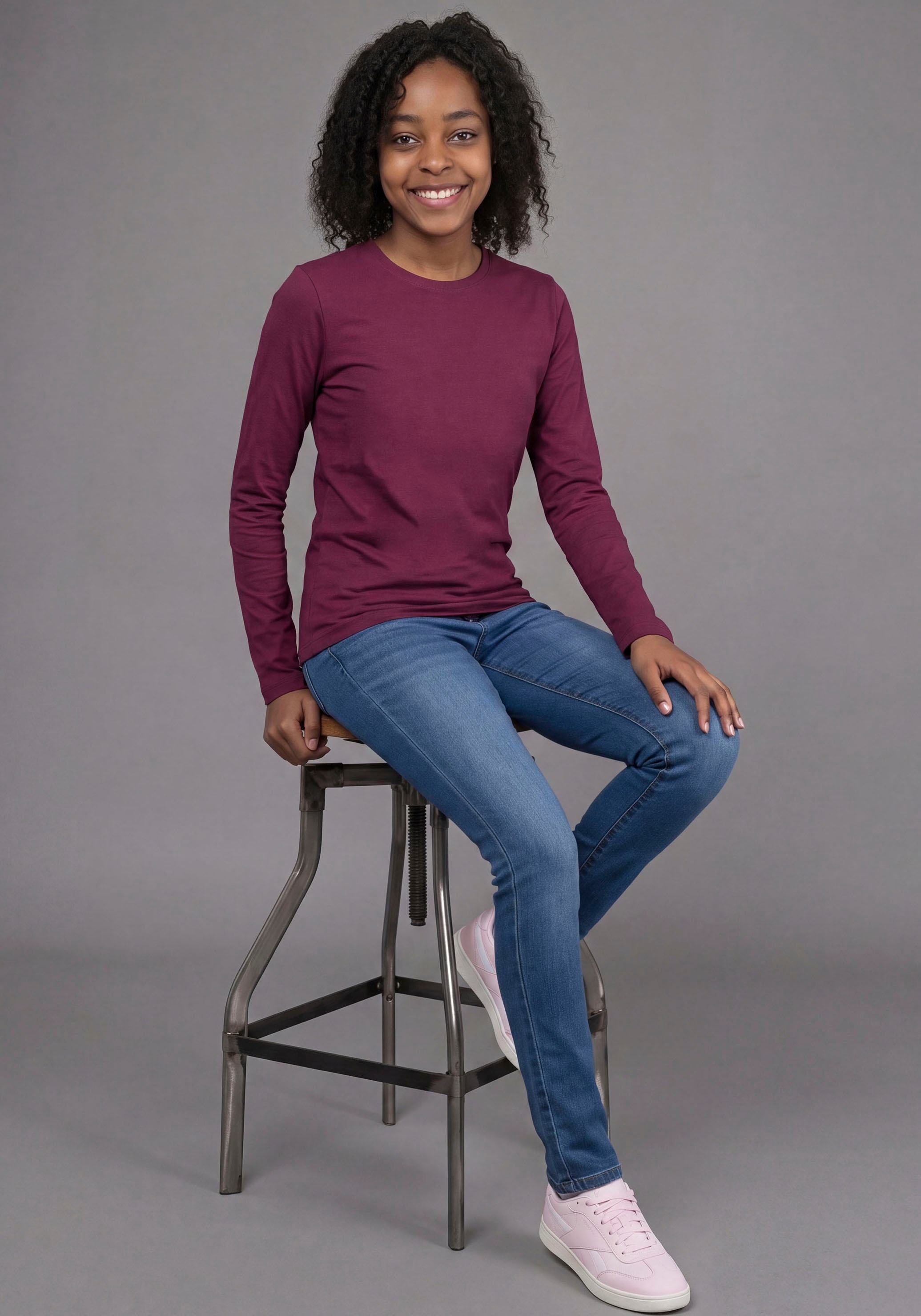 H.I.S Langarmshirt »3er Pack H.I.S Shirts in modischen Farben, Must-Have Basic« Packung, 3,  3 Basic Langarmshirts in Paket, hüftlang, Basic-Passform