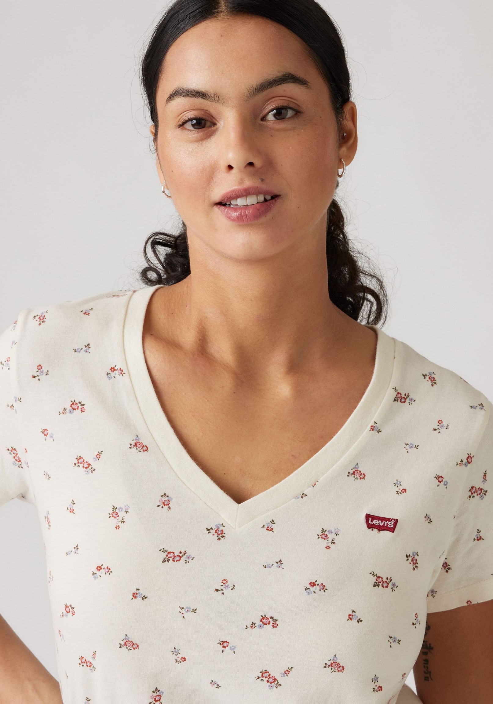 Levi's® T-Shirt »PERFECT VNECK MULTI-COL«