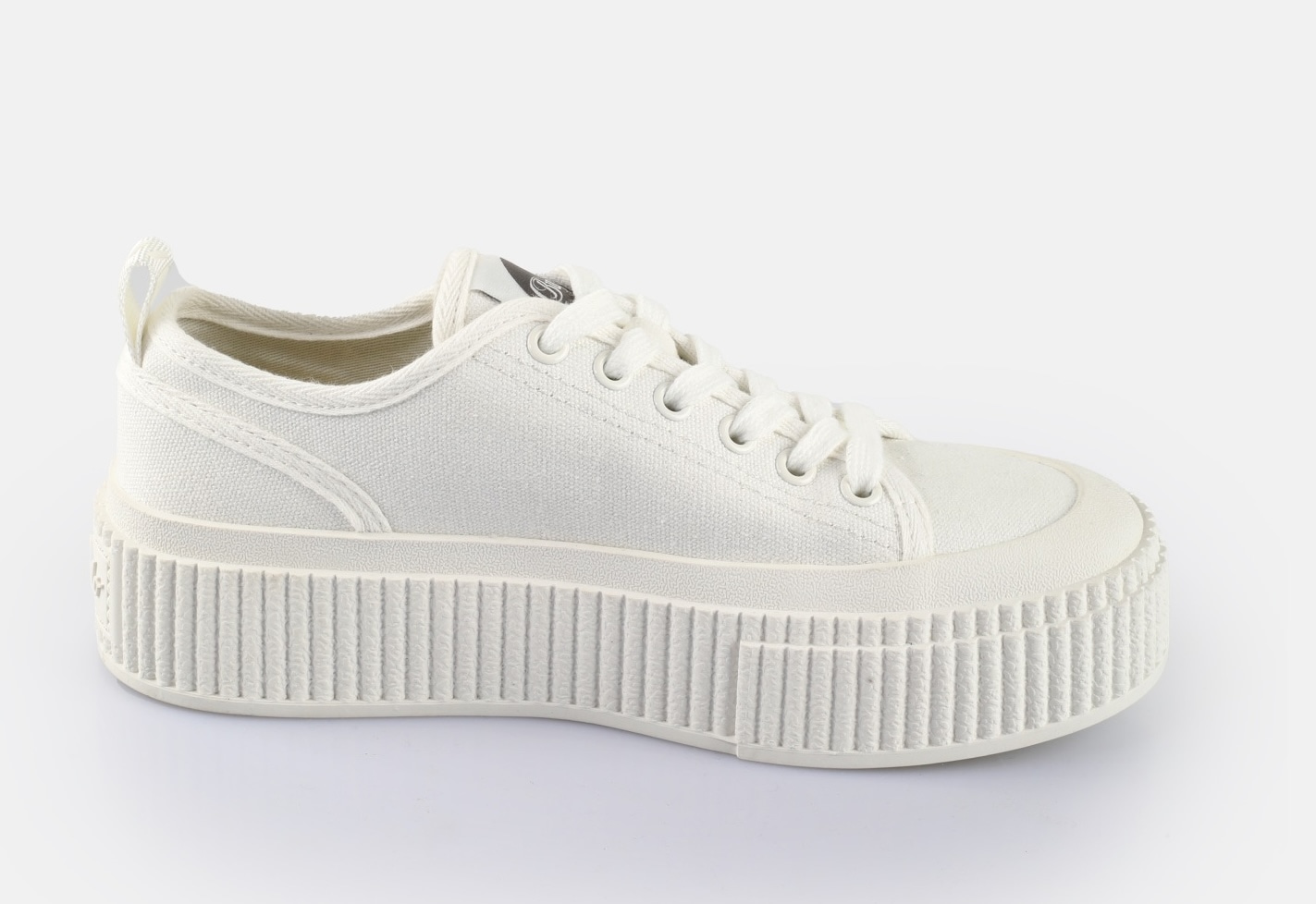 Buffalo Sneaker »MADISON«, Freizeitsneaker, Halbschuh, Schnürschuh mit Memory Foam Fußbett