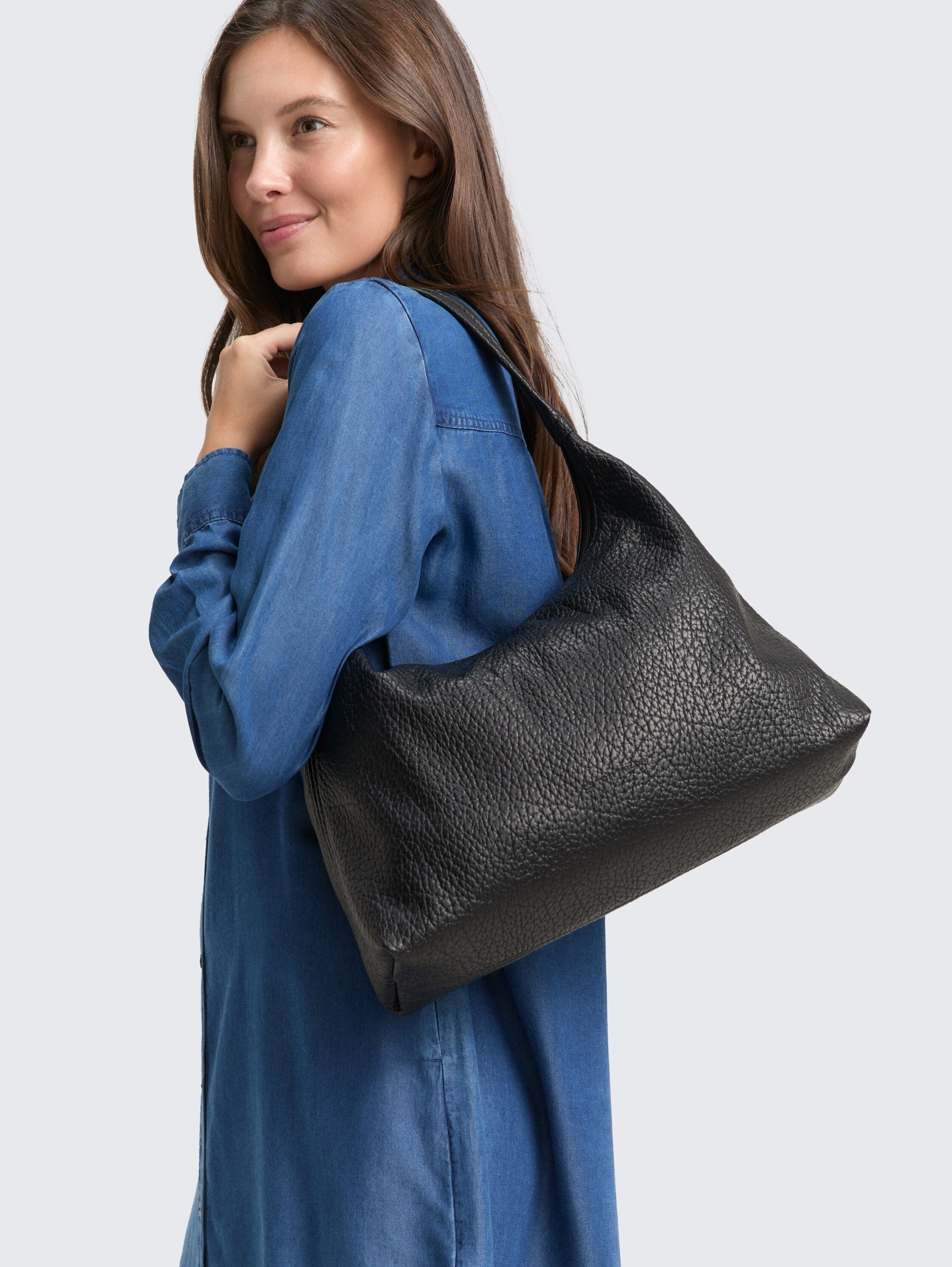 TOM TAILOR Hobo »Evelina« aus weichem Lederimtitat in lässiger Trapezform mit dekorativen Seiten