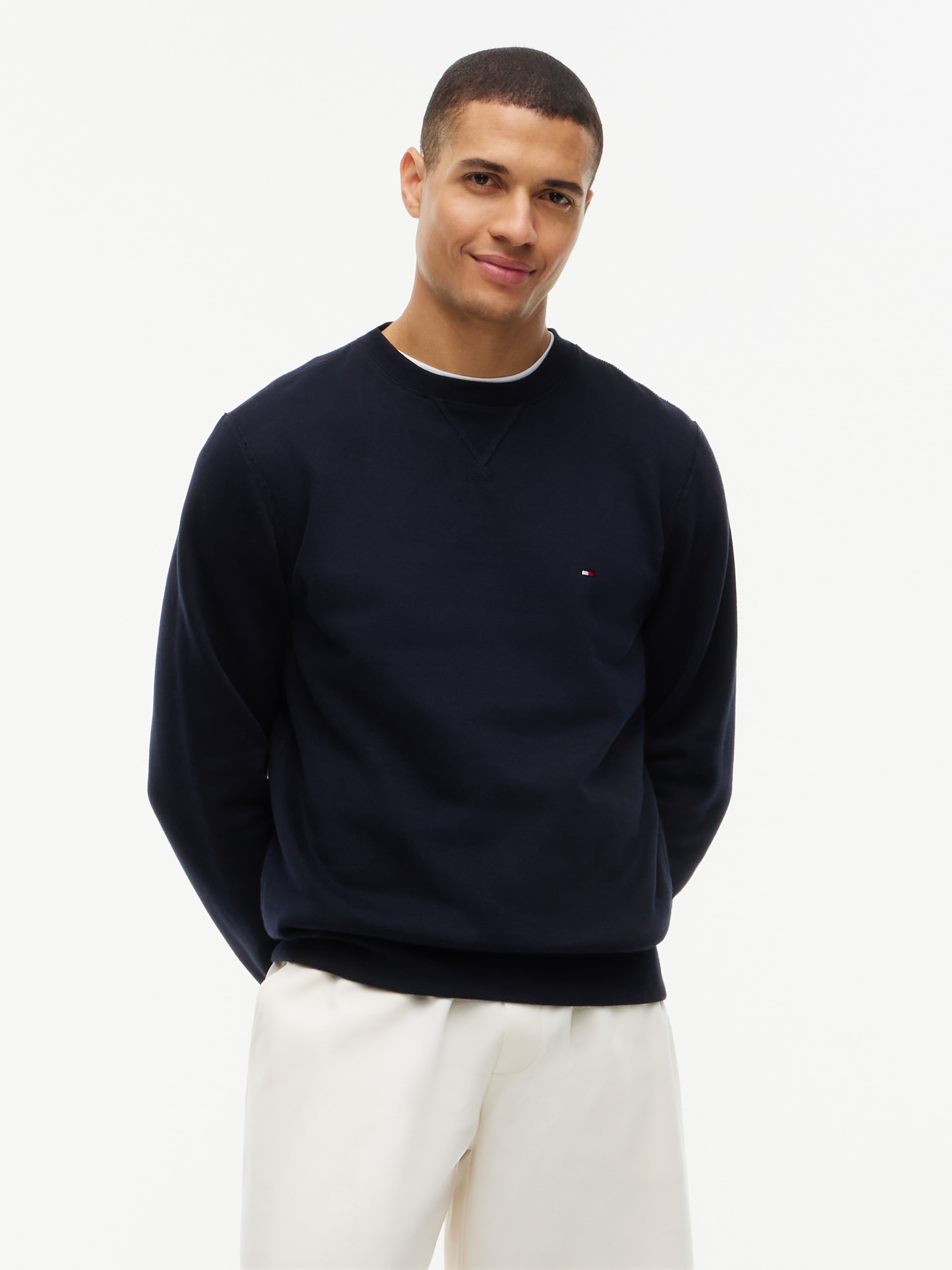 Tommy Hilfiger Sweatshirt "ESSENTIAL FLEECE CREWNECK", mit Tommy Hilfiger Logostickerei, Regular Fit