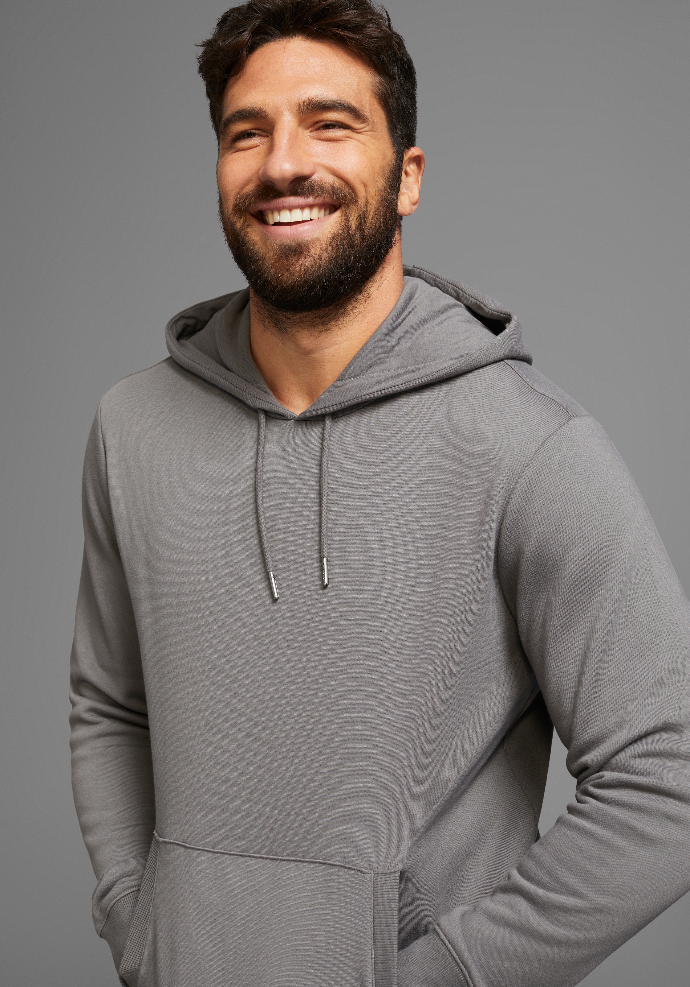 Mans World Kapuzensweatshirt, mit Kängurutasche günstig online kaufen