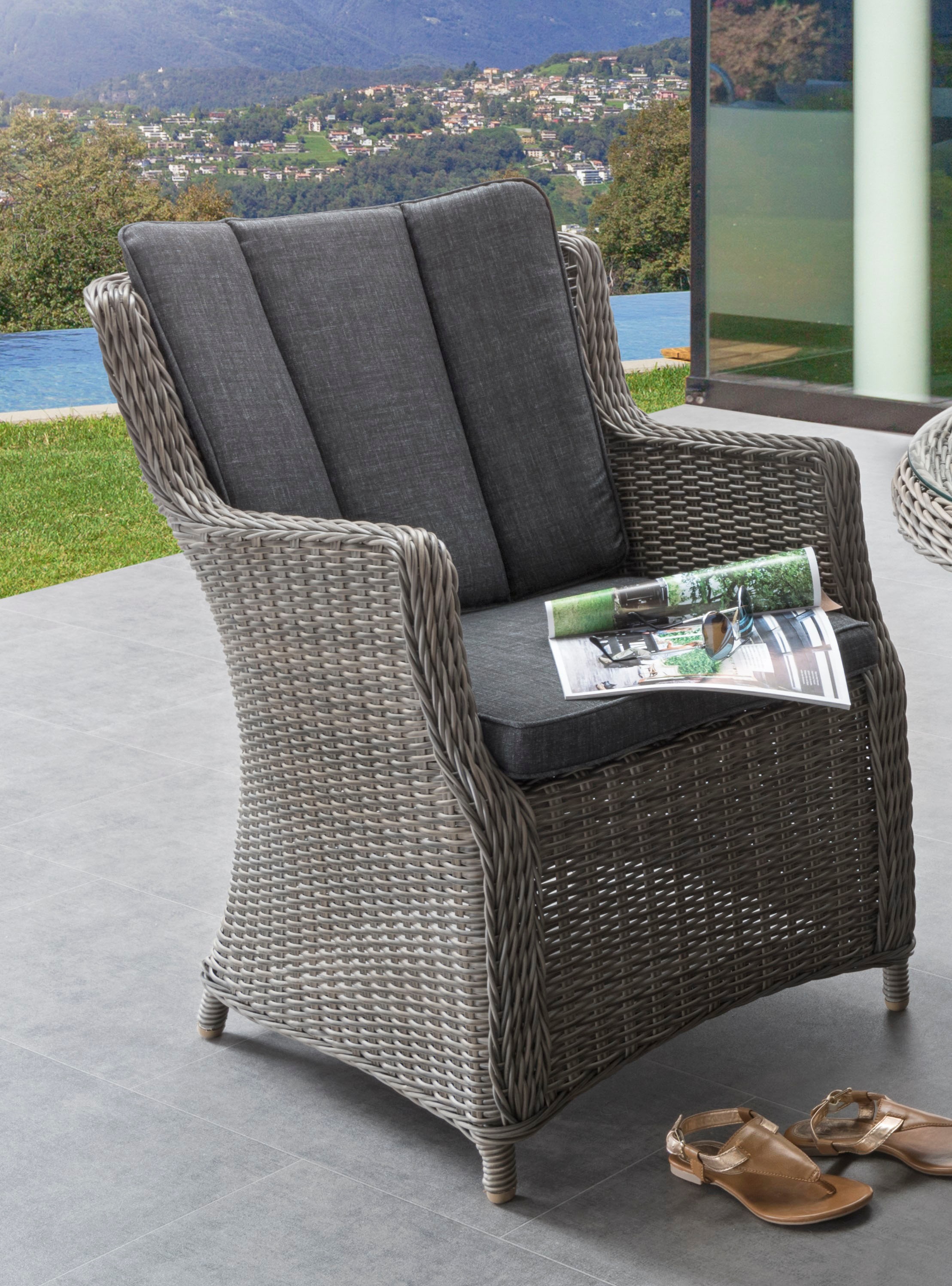 Destiny Garten-Essgruppe »LUNA«, (Set, 5 tlg., 1 Tisch Ø, 4 Sessel), (Set, 13-tlg., 4x Sessel, 1 Tisch Ø 100x75cm) Aluminium, Polyrattan