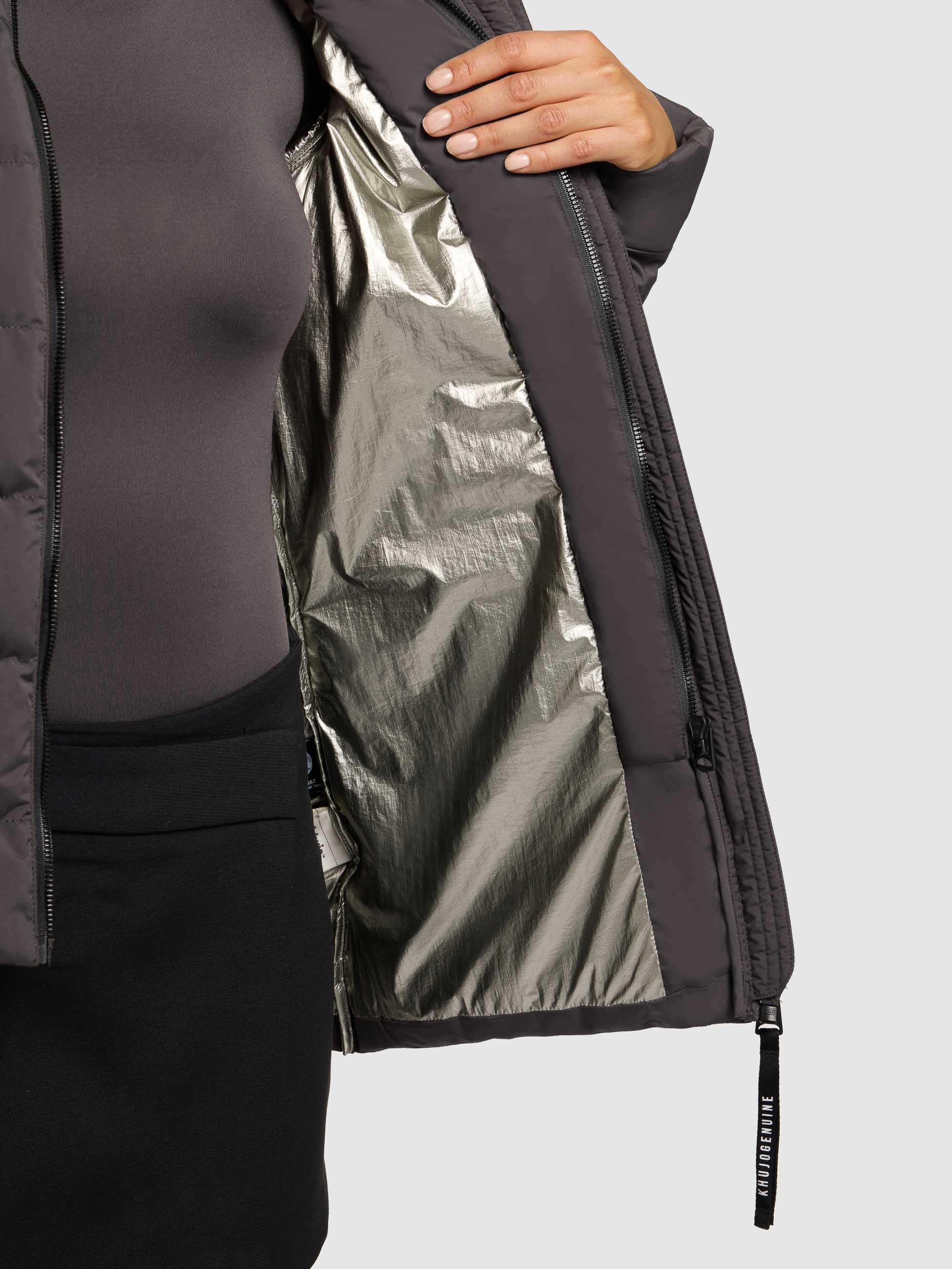 khujo Steppjacke »MATLA« mit Kapuze Reißverschlusstaschen mit Fleecefutter, eine Ärmeltasche