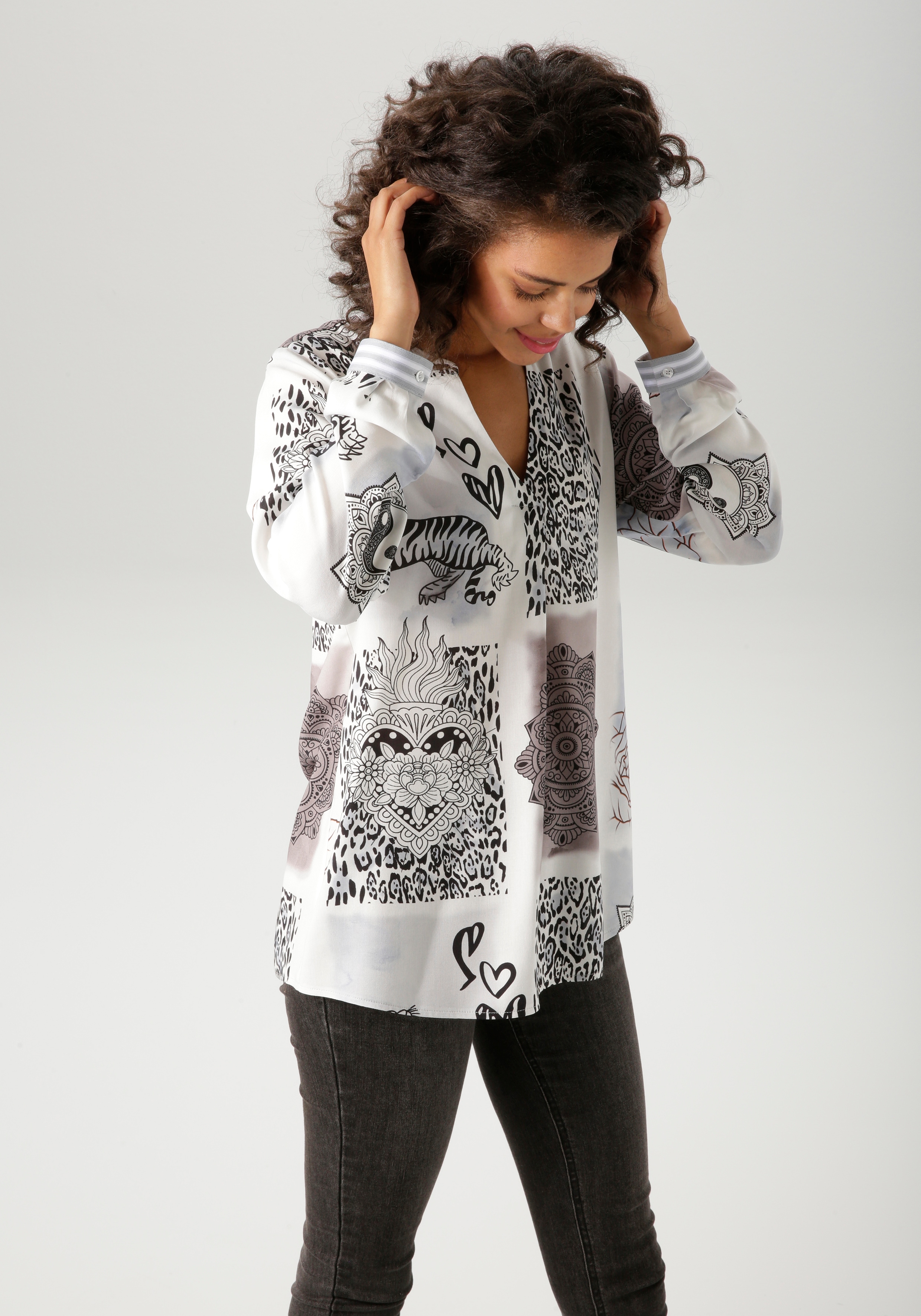 Aniston CASUAL Schlupfbluse, im extravaganten Patch-Druck-Dessin - NEUE KOL günstig online kaufen