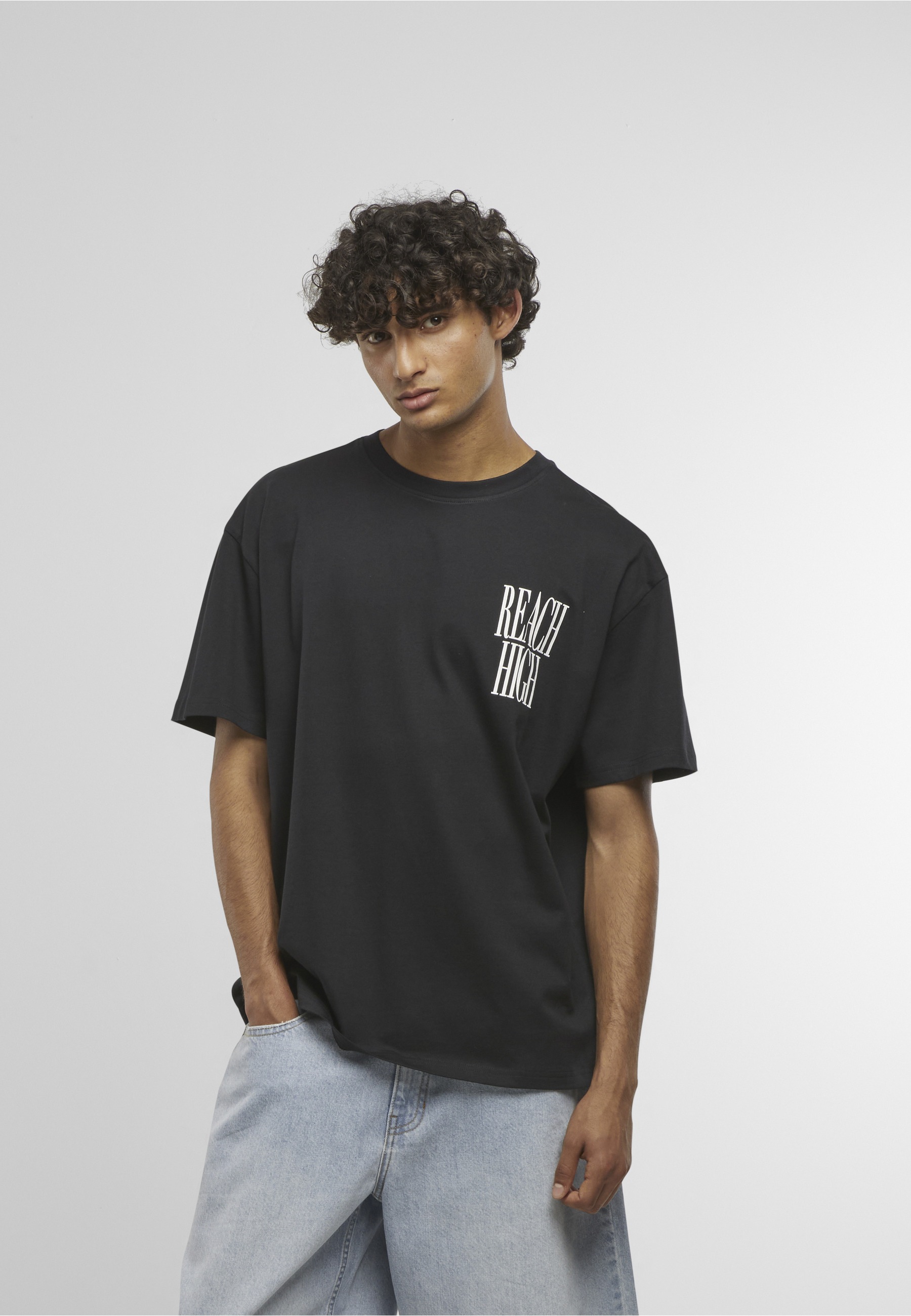 Thumbnail - MisterTee T-Shirt "MisterTee Reach High Oversize Tee" 1