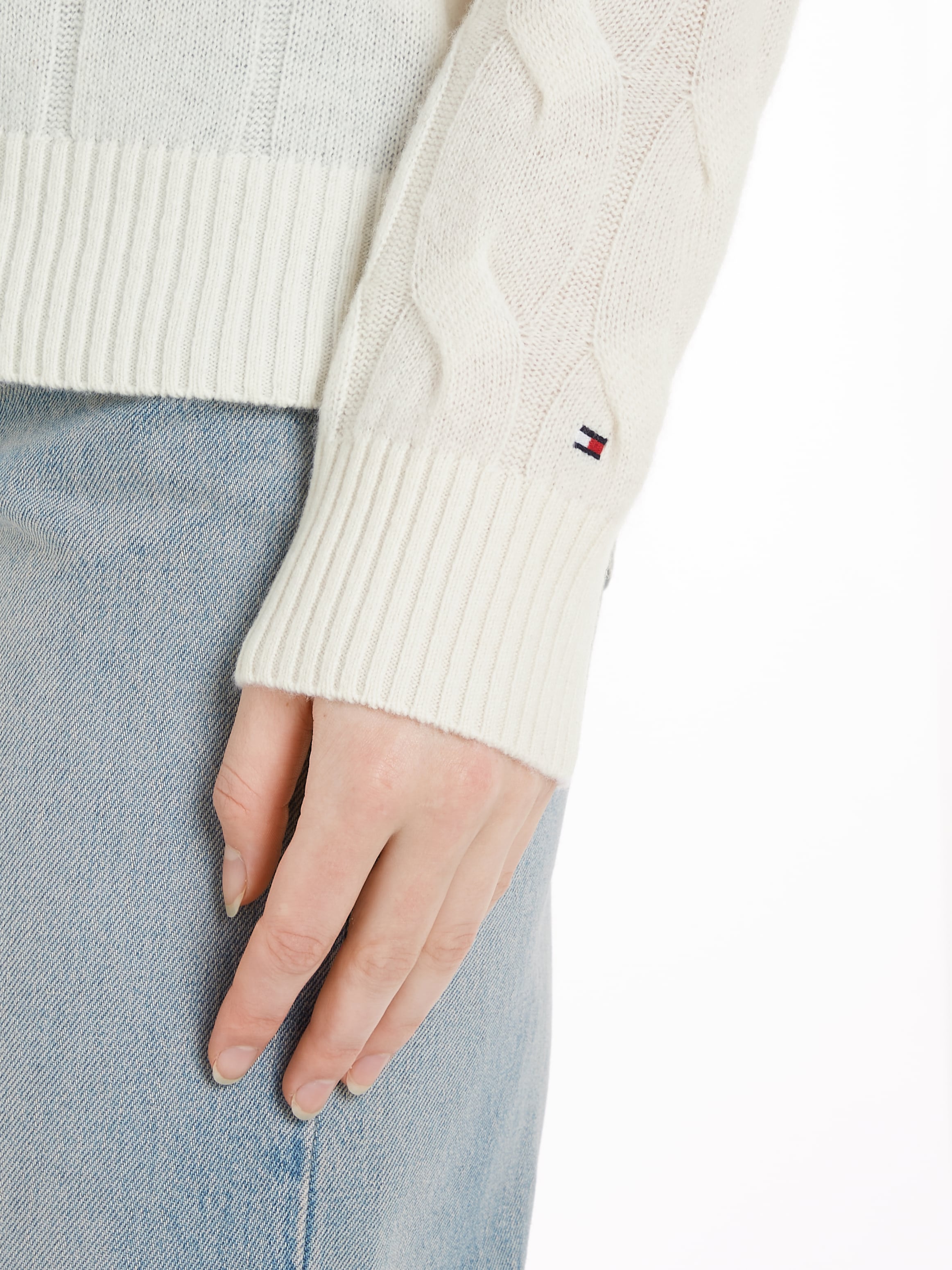 Tommy Hilfiger Strickpullover »SOFT WOOL CABLE C-NK« mit Zopfmuster, aus reiner Wolle