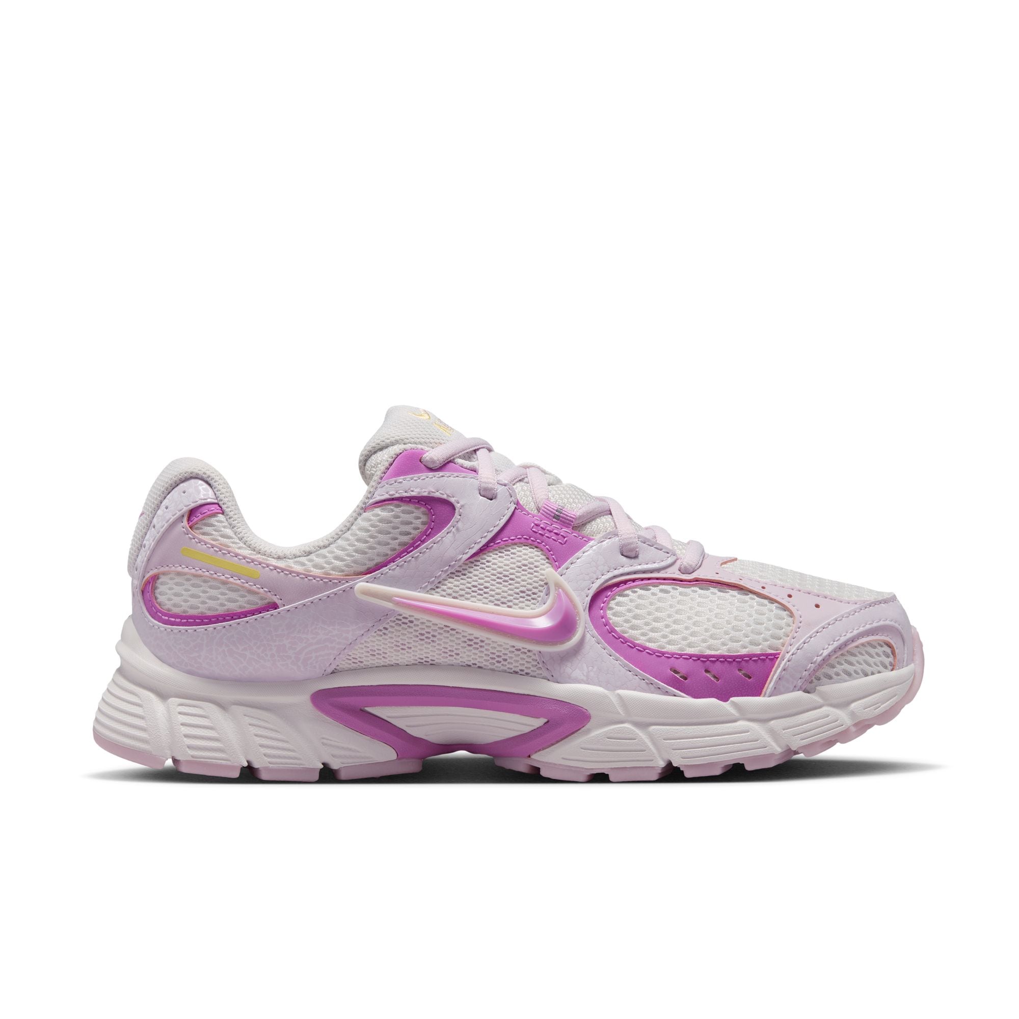 Nike Sportswear Sneaker »W V5 RNR DF«  inspiriert vom Design des Y2K Nike Vomero 5