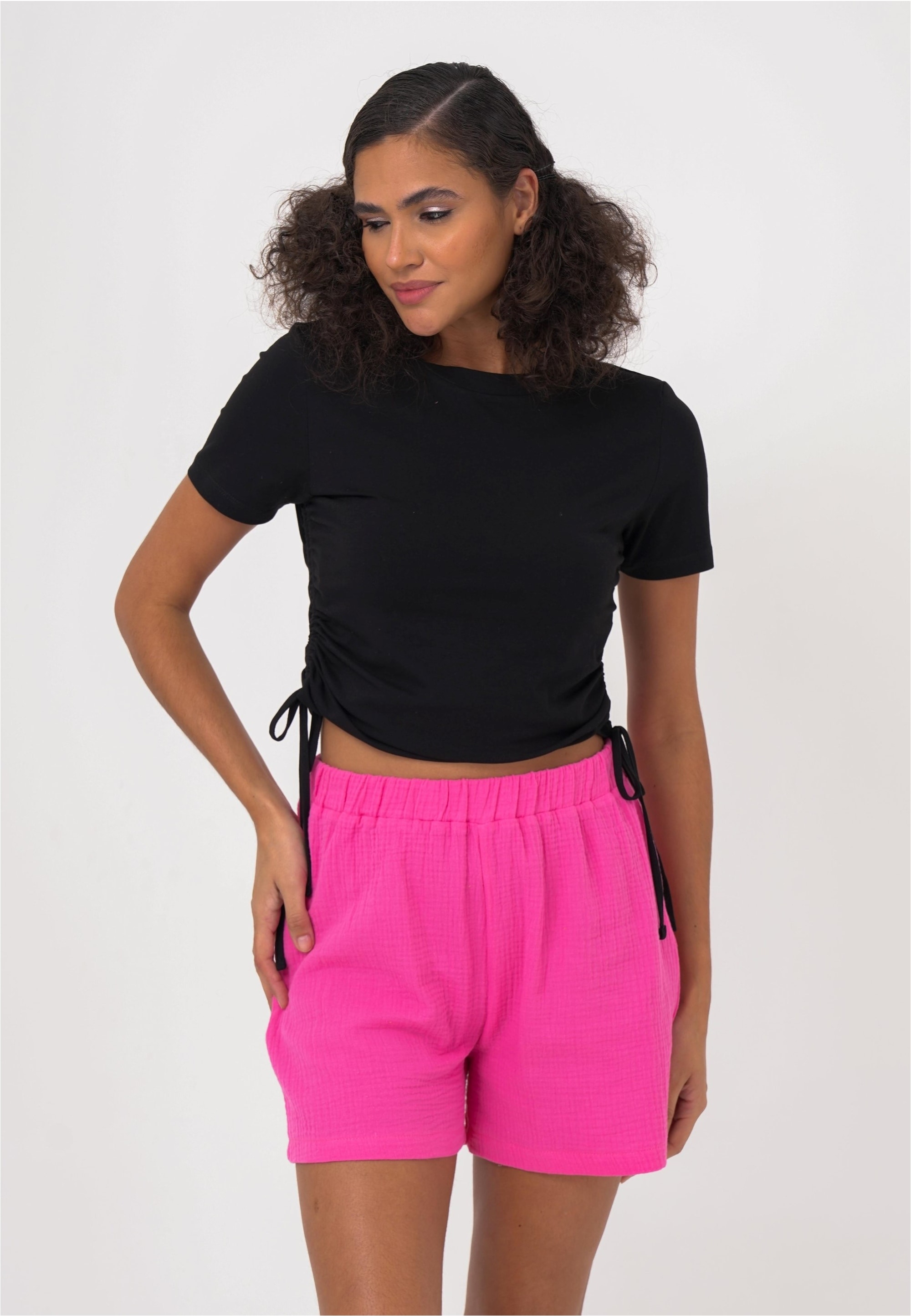 freshlions Shorts »Zara«, im einfarbigen Design