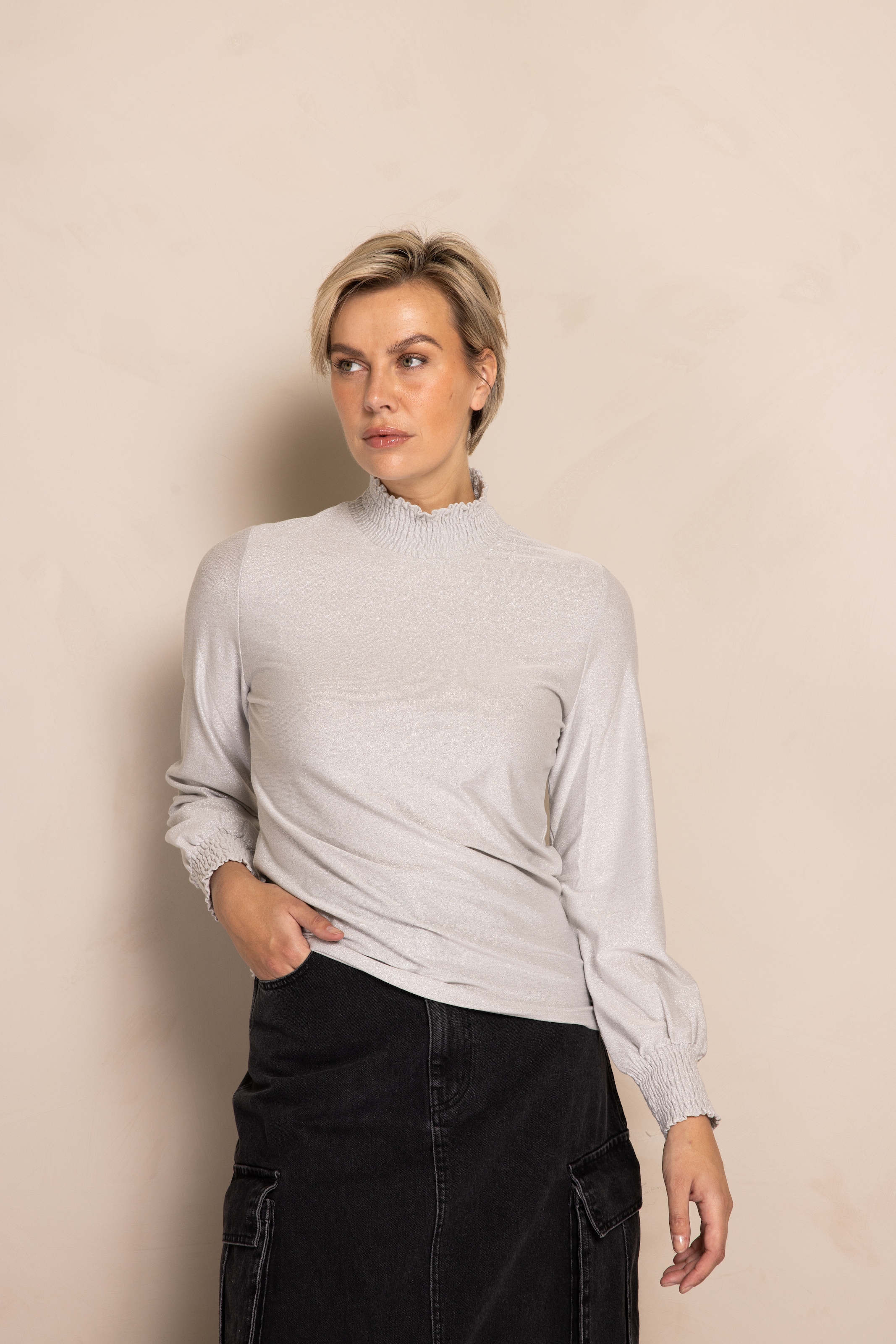 Zhrill Stehkragenshirt "VEZNA", mit Schimmer-Effekt günstig online kaufen