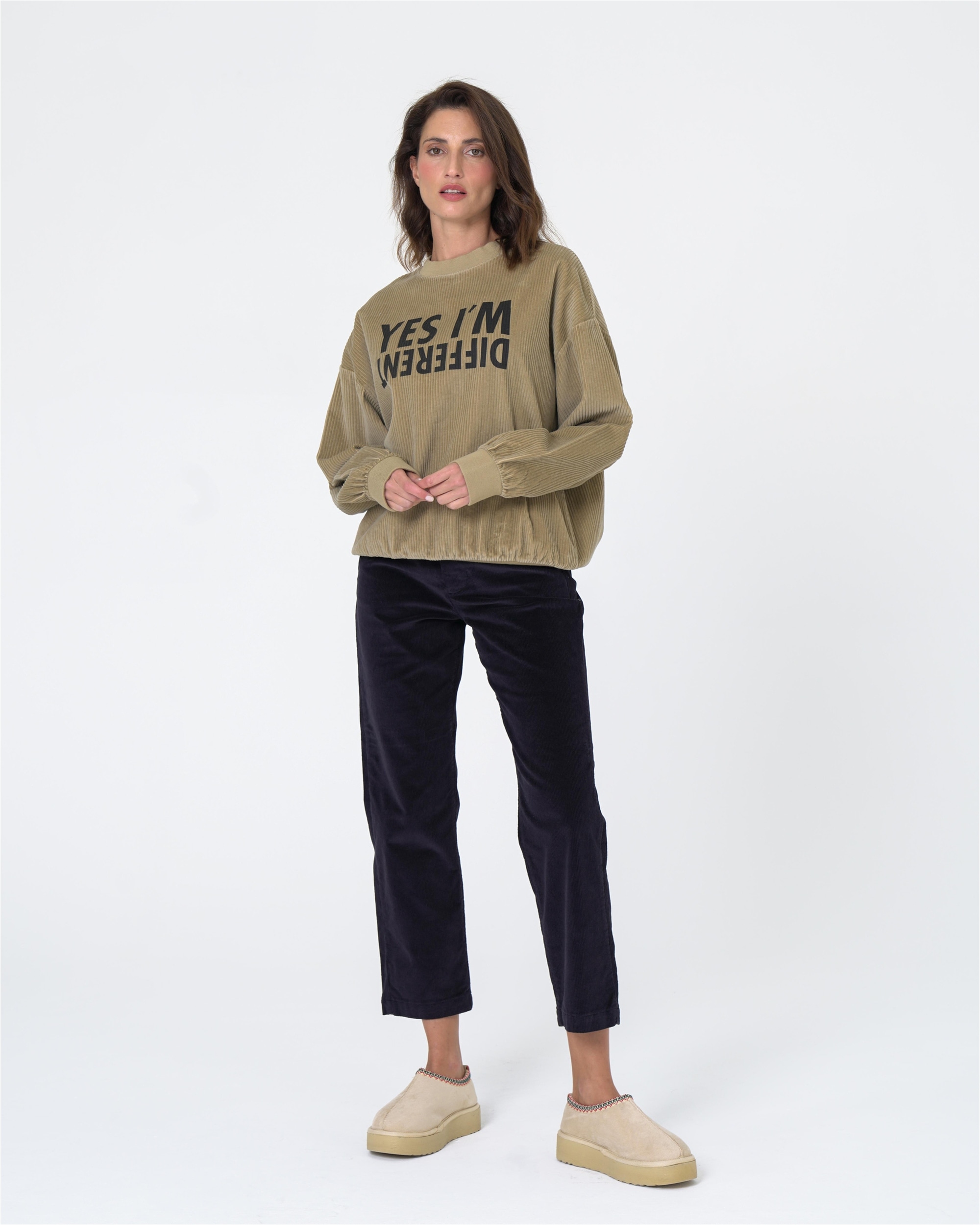 freshlions Sweatshirt »Amalia«, mit tollem Print auf der Front