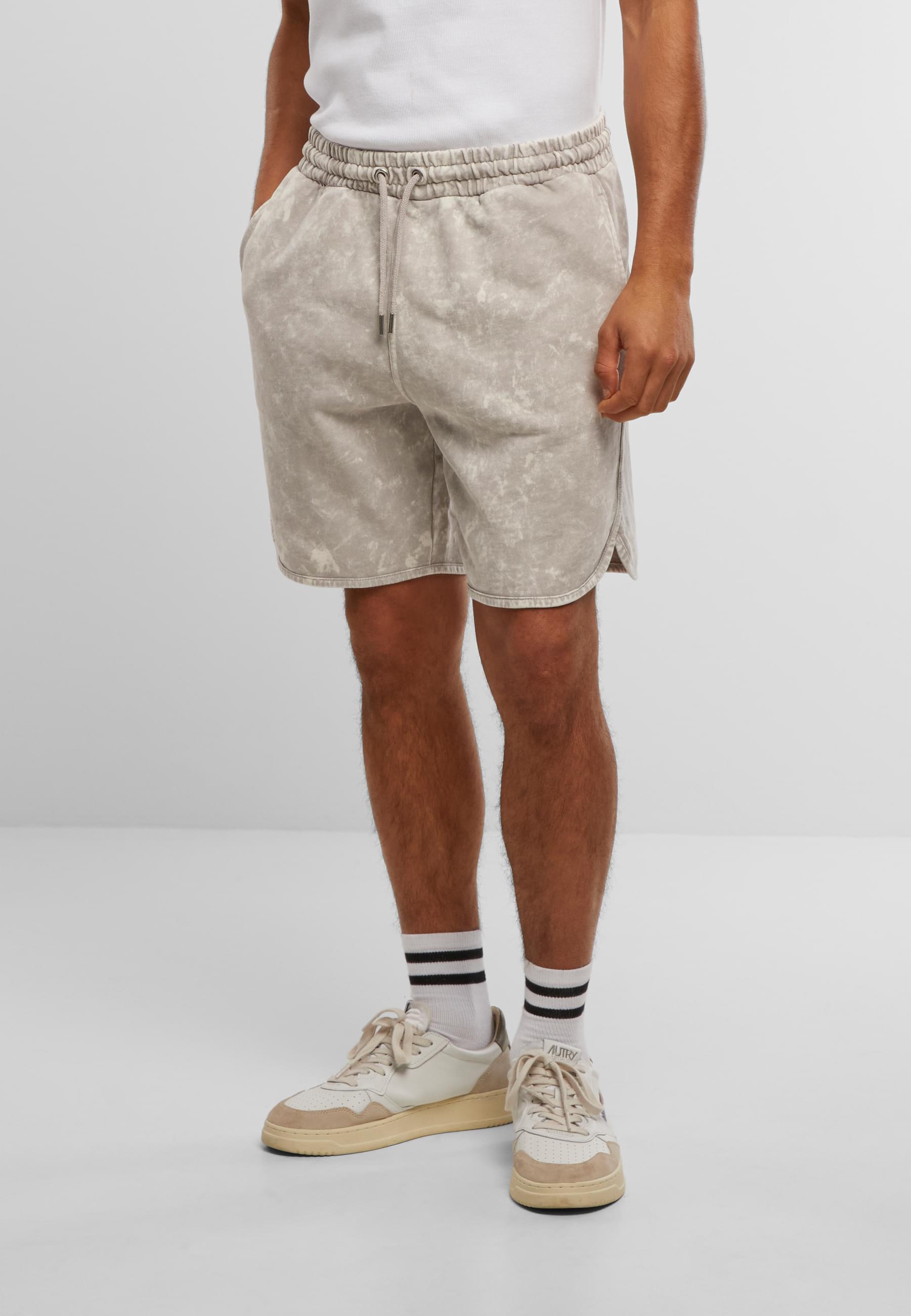 Thumbnail - URBAN CLASSICS Sweatshorts "Urban Classics Washed Piped Shorts"