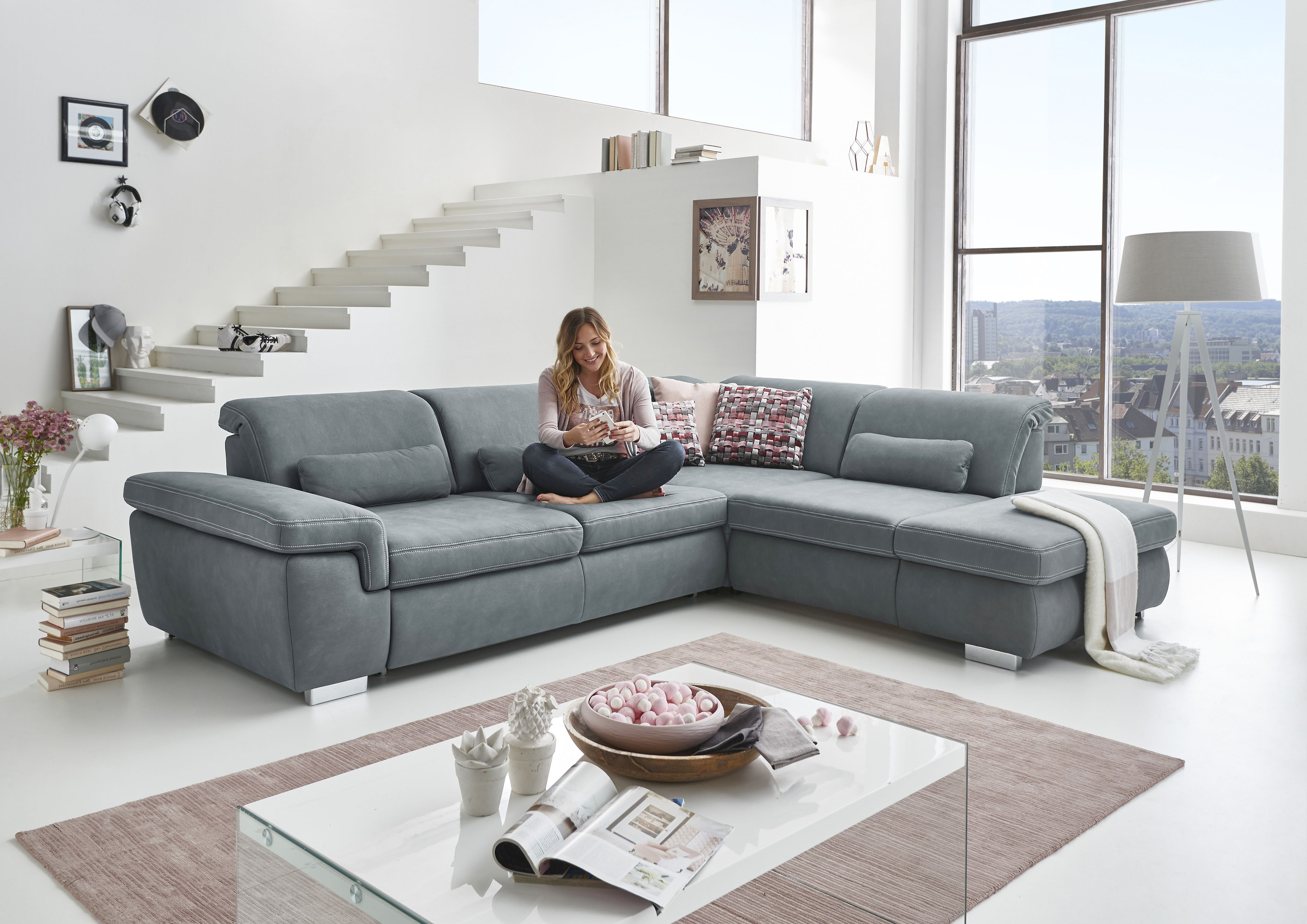 Die PlanBar Ecksofa "MP-IN17041 L-Form, Breite 320 cm" Sitztiefenverstellung, optional Kopfteilverstellung & Schlaffunktion