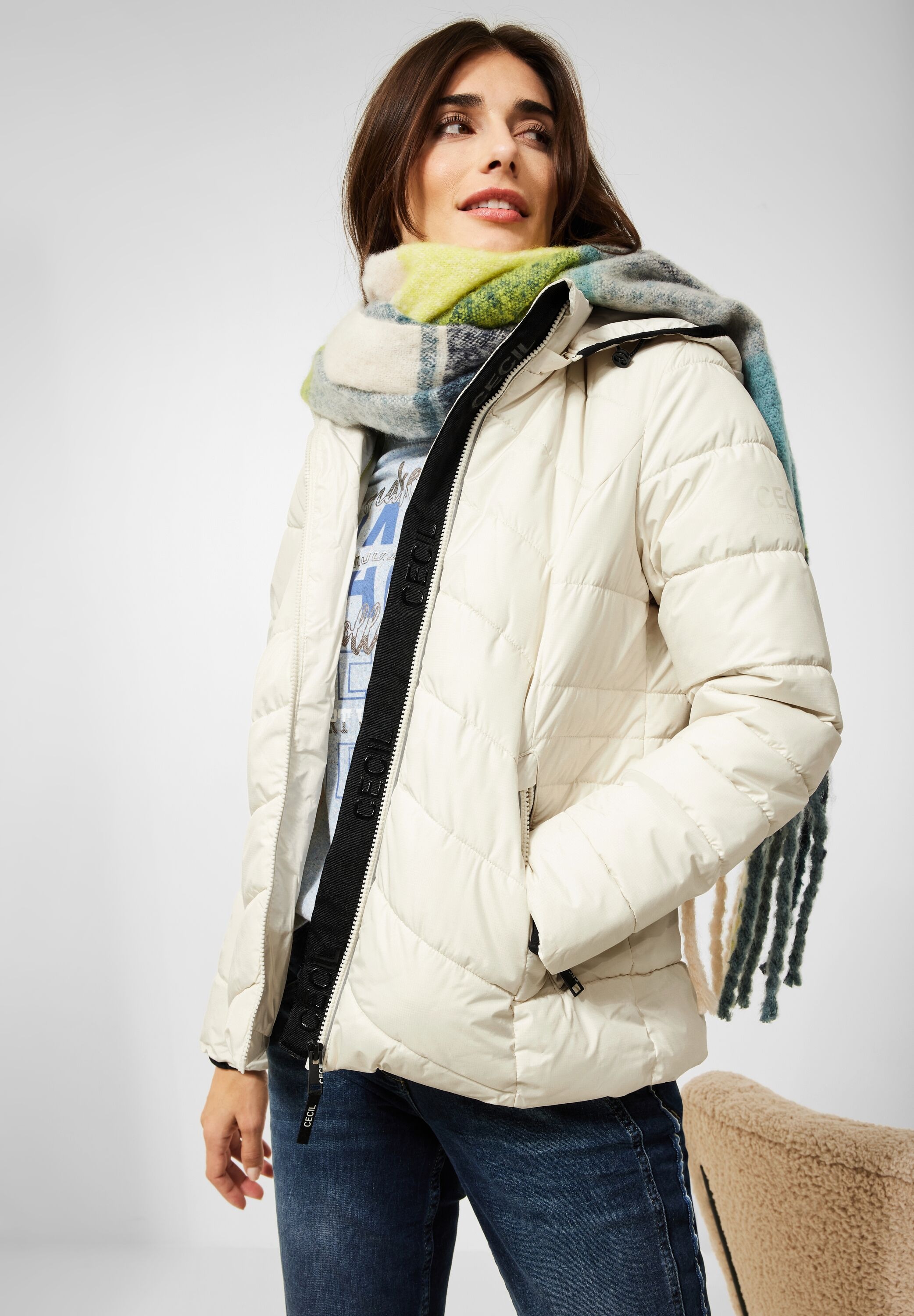 Cecil Steppjacke, mit Kapuze, mit moderner Steppung